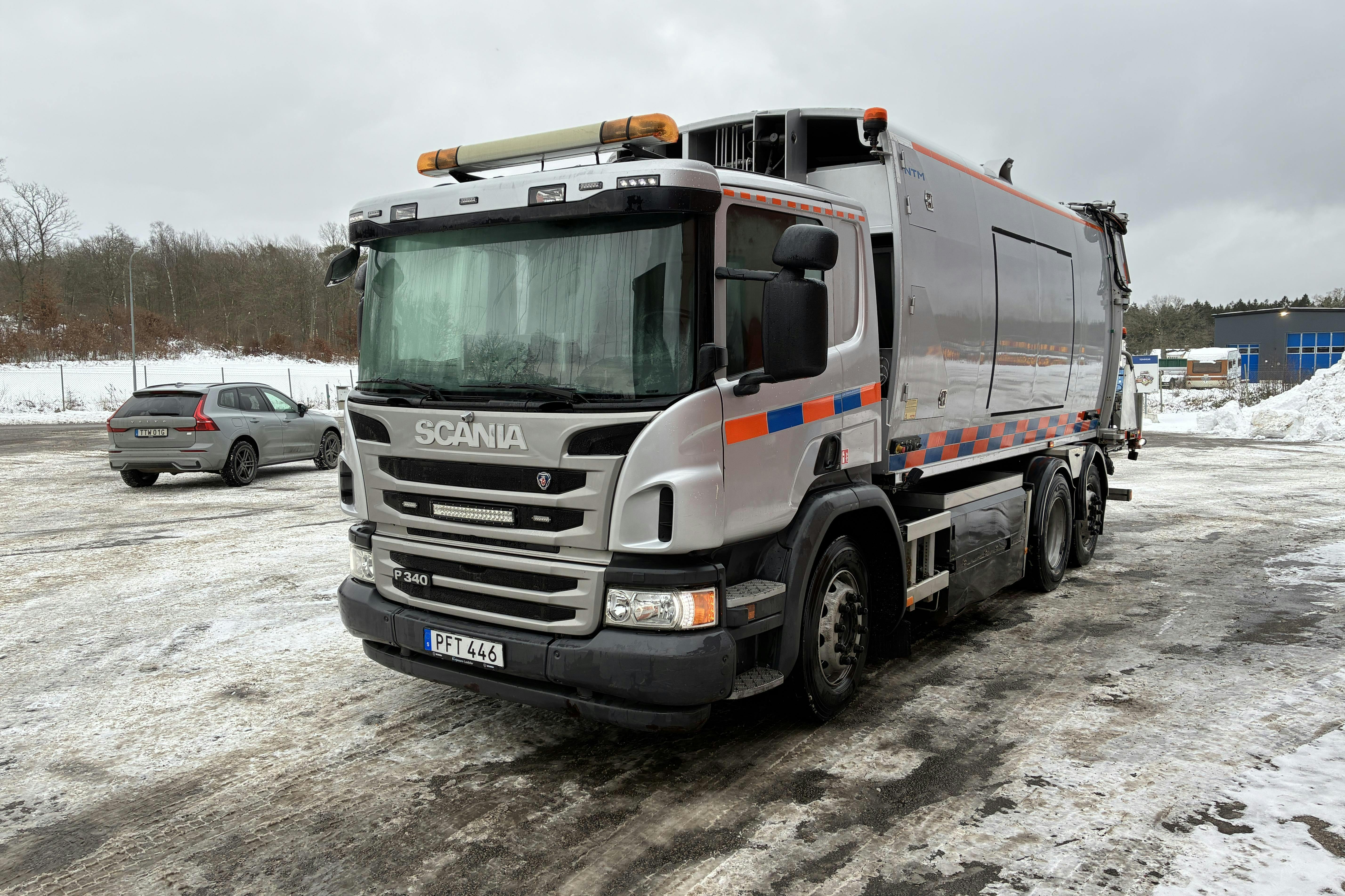Præsentationsfoto 1 af 62: Scania P340LB 6X2*4 MNB - 122 259 kilometer - Salgsautomat - Sølv - 2017