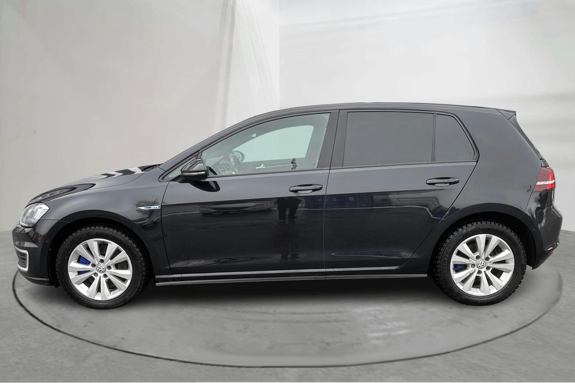 Presentationsfoto 2 av 18: VW Golf VII 1.4 Plug-in-Hybrid 5dr (204hk) - 17 492 mil - Automat - svart - 2016