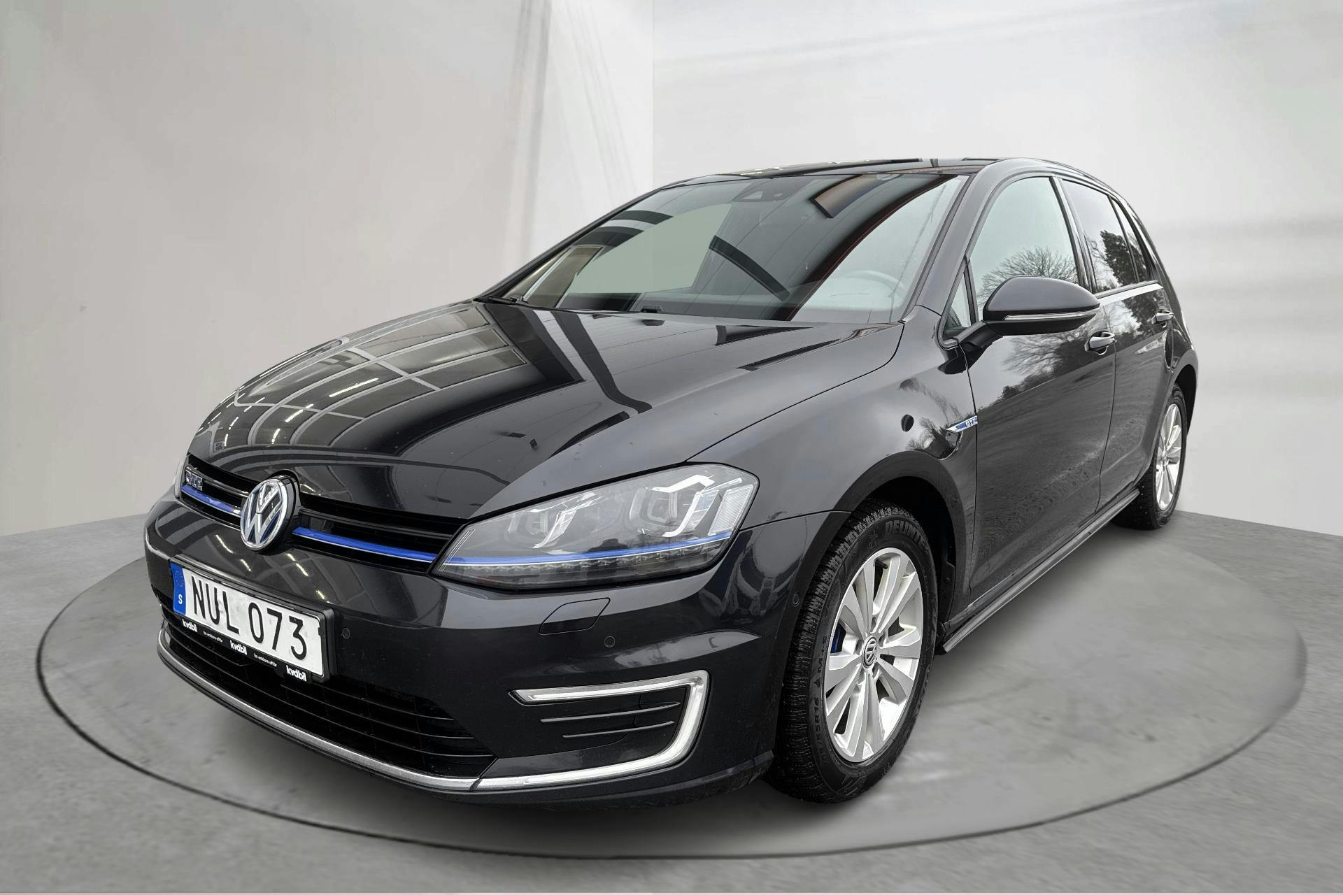 Presentationsfoto 1 av 18: VW Golf VII 1.4 Plug-in-Hybrid 5dr (204hk) - 17 492 mil - Automat - svart - 2016