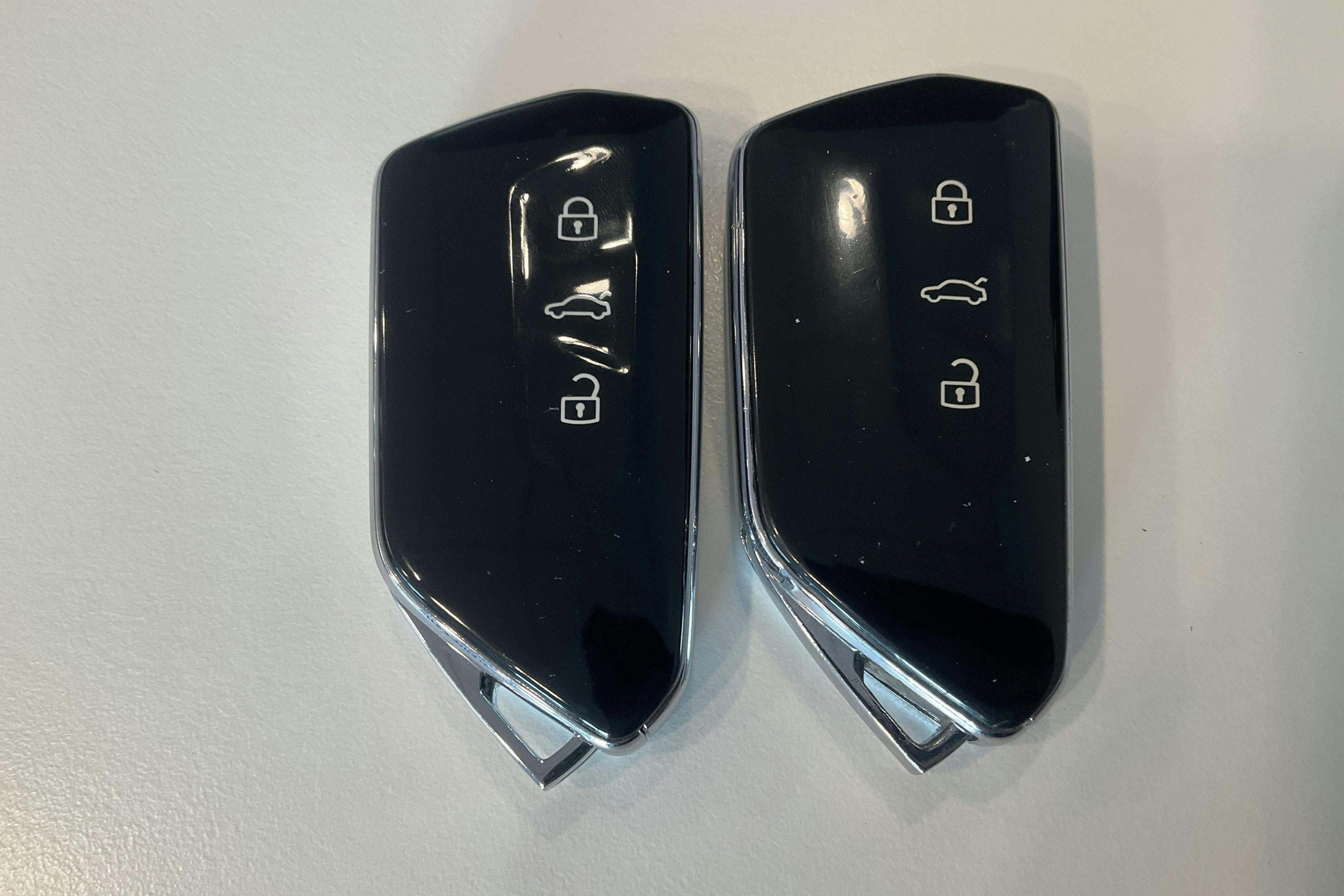 Presentation photo 18 of 18: VW ID.4 77kWh (204hk) - 31 280 km - Automatic - white - 2023