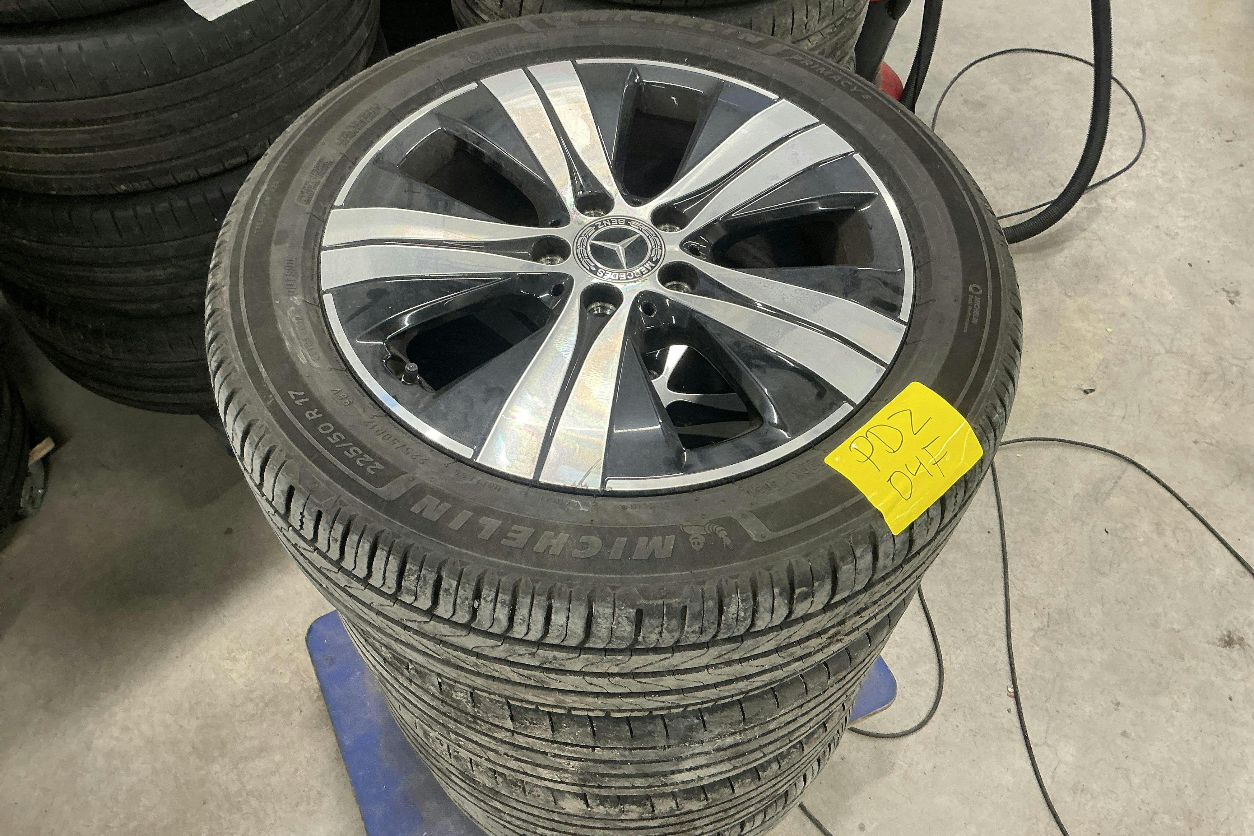 Esitlusfoto 18 aadressil 18: Mercedes C 300 e Kombi S206 (333hk) - 158 480 km - Automaatne - must - 2022