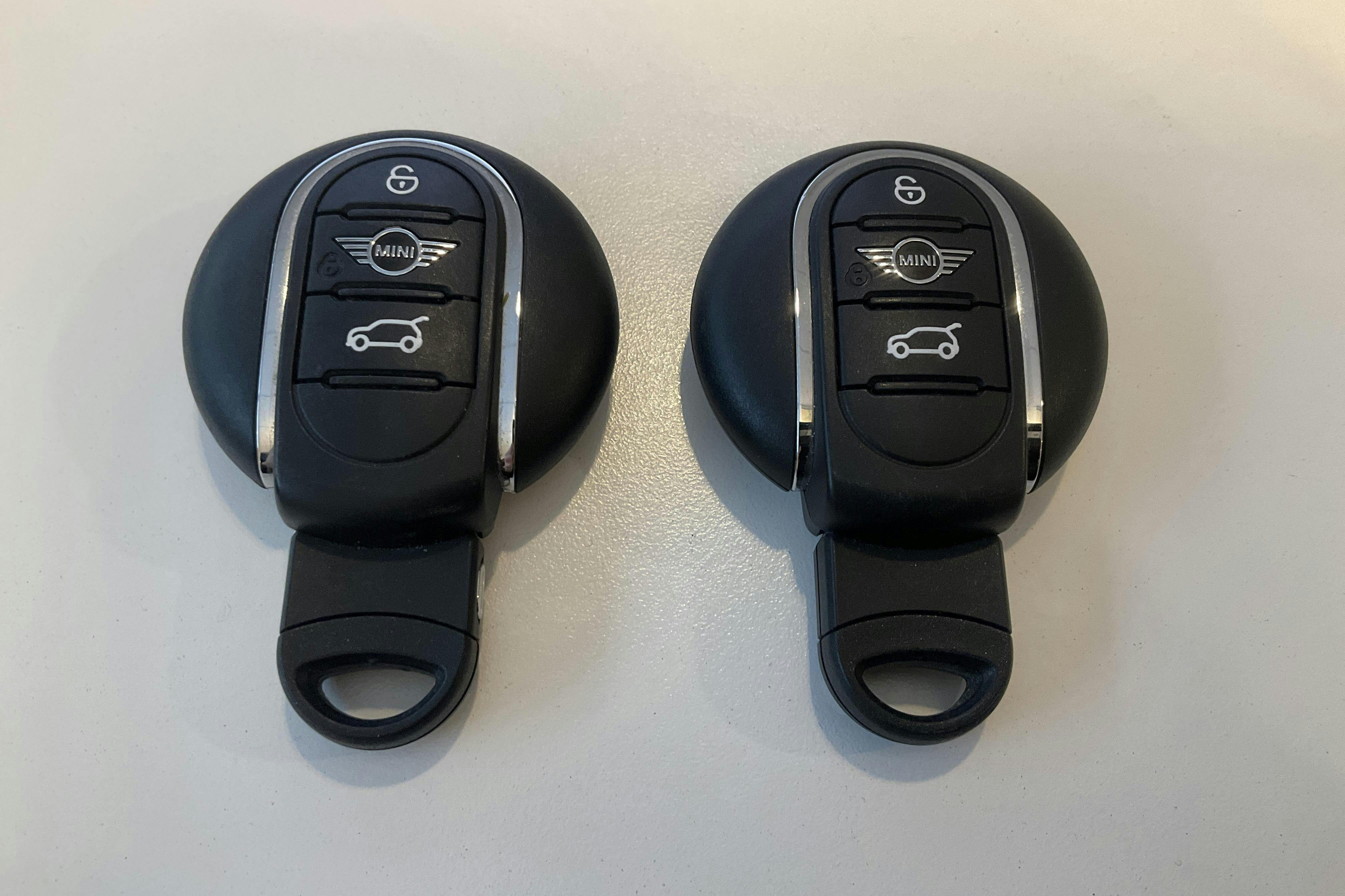 Presentation photo 14 of 14: MINI Cooper 5dr  (136hk) - 33 690 km - Automatic - Dark Grey - 2020