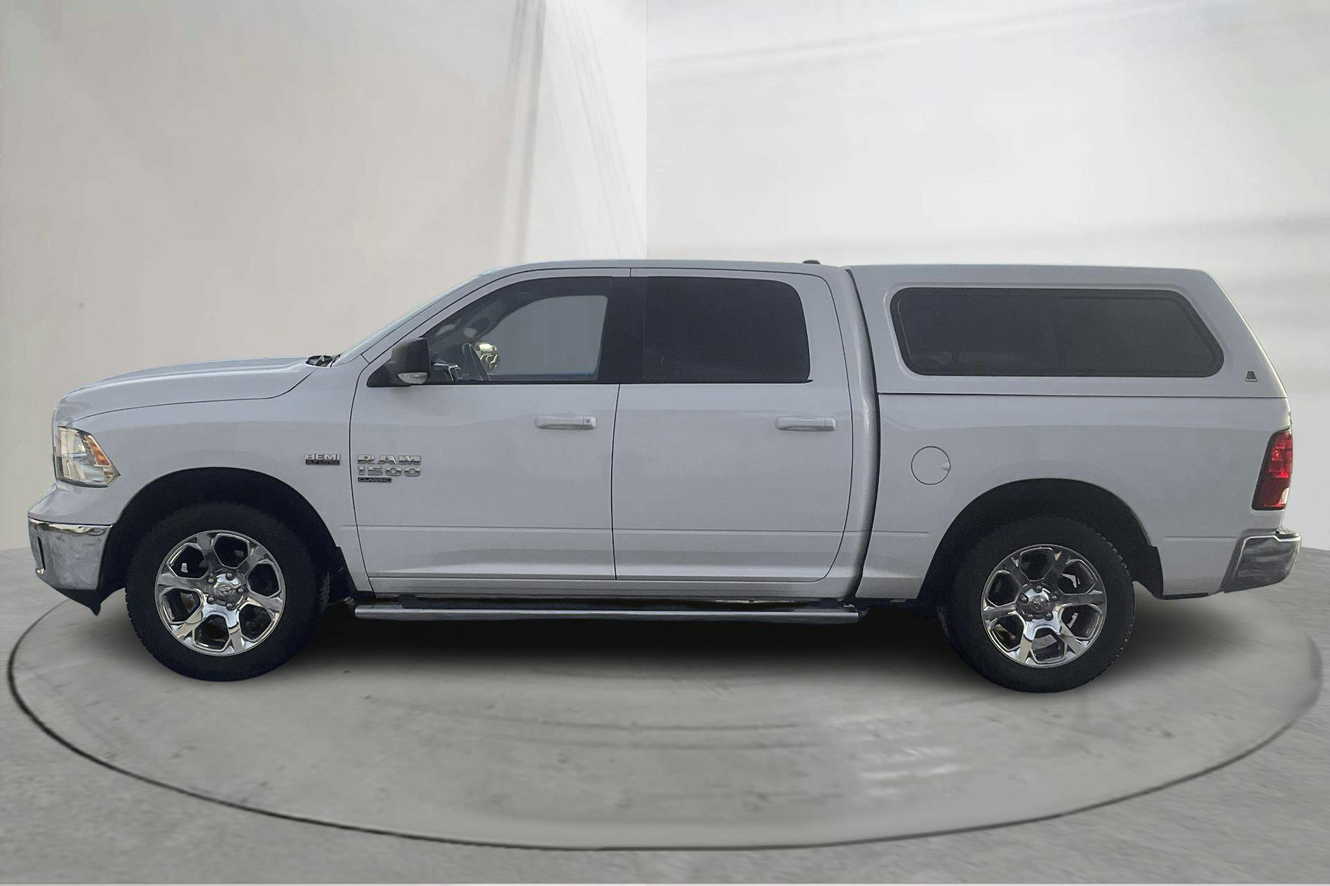 Presentationsfoto 2 av 22: Dodge RAM 1500 5.7 (395hk) - 5 876 mil - Automat - vit - 2019