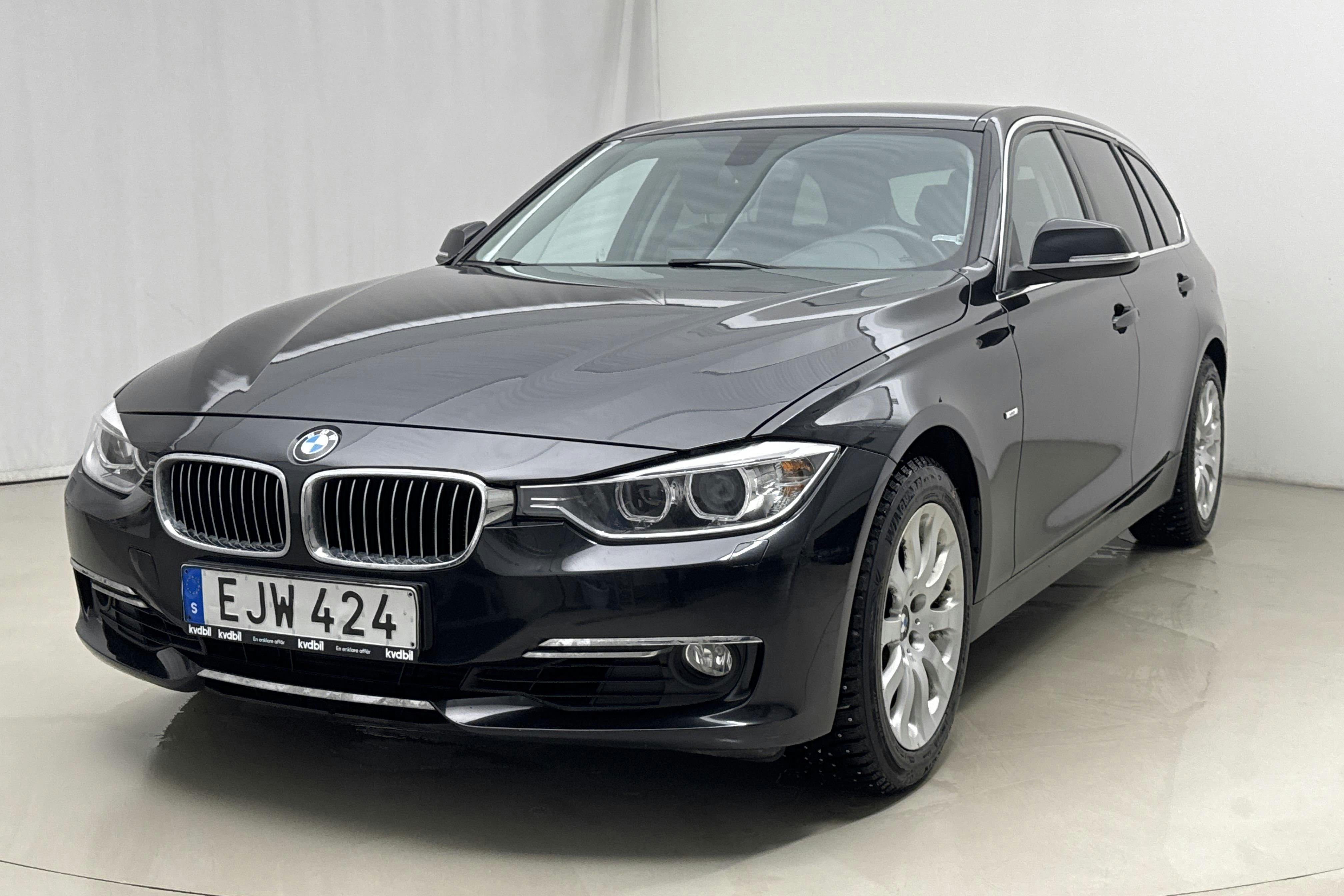 Presentation photo 1 of 15: BMW 328i xDrive Touring, F31 (245hk) - 101 860 km - Automatic - black - 2014