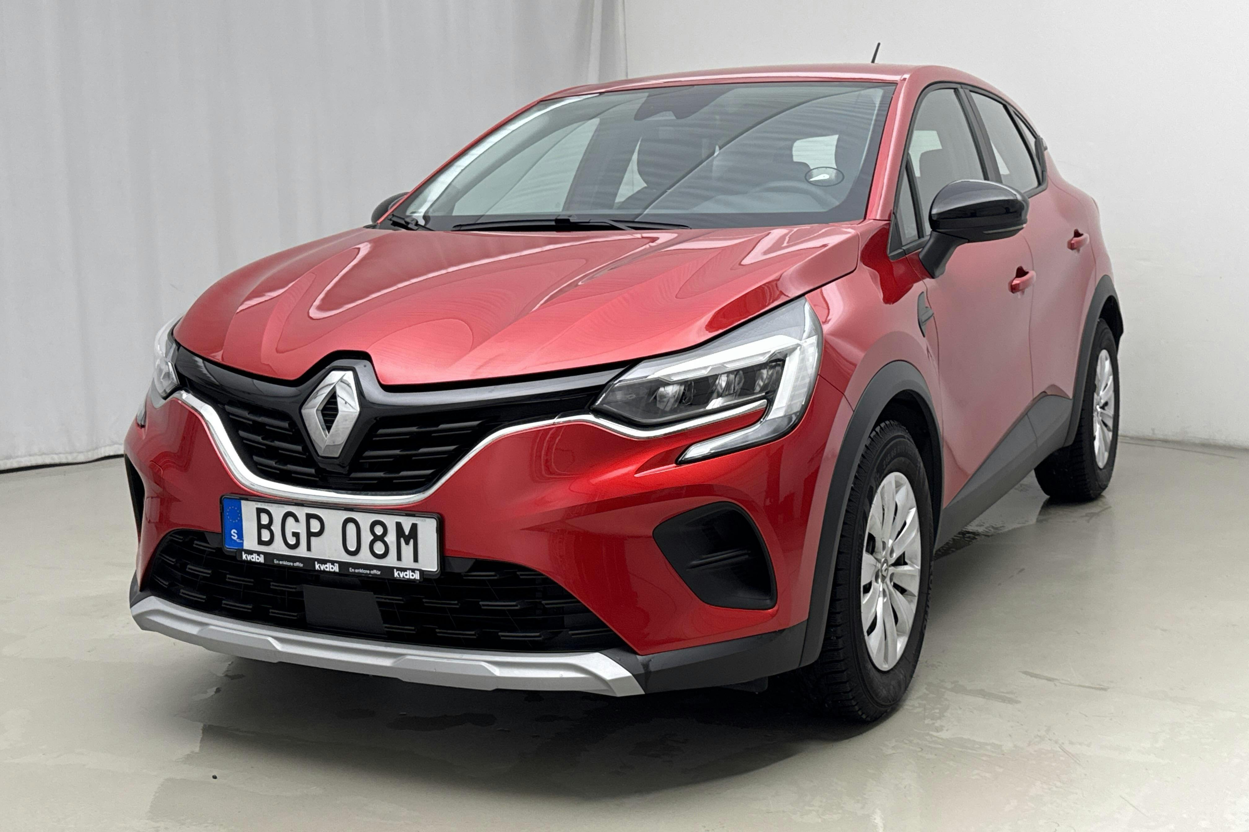 Presentationsfoto 1 av 14: Renault Captur 1.0 TCe (90hk) - 2 396 mil - Manuell - röd - 2024