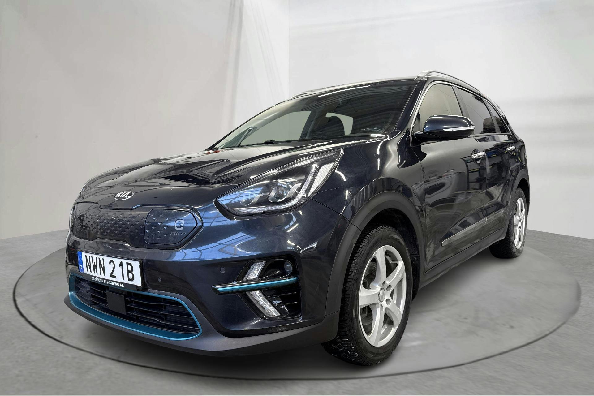 Presentation photo 1 of 20: KIA e-Niro 64kWh (204hk) - 175 800 km - Automatic - blue - 2020
