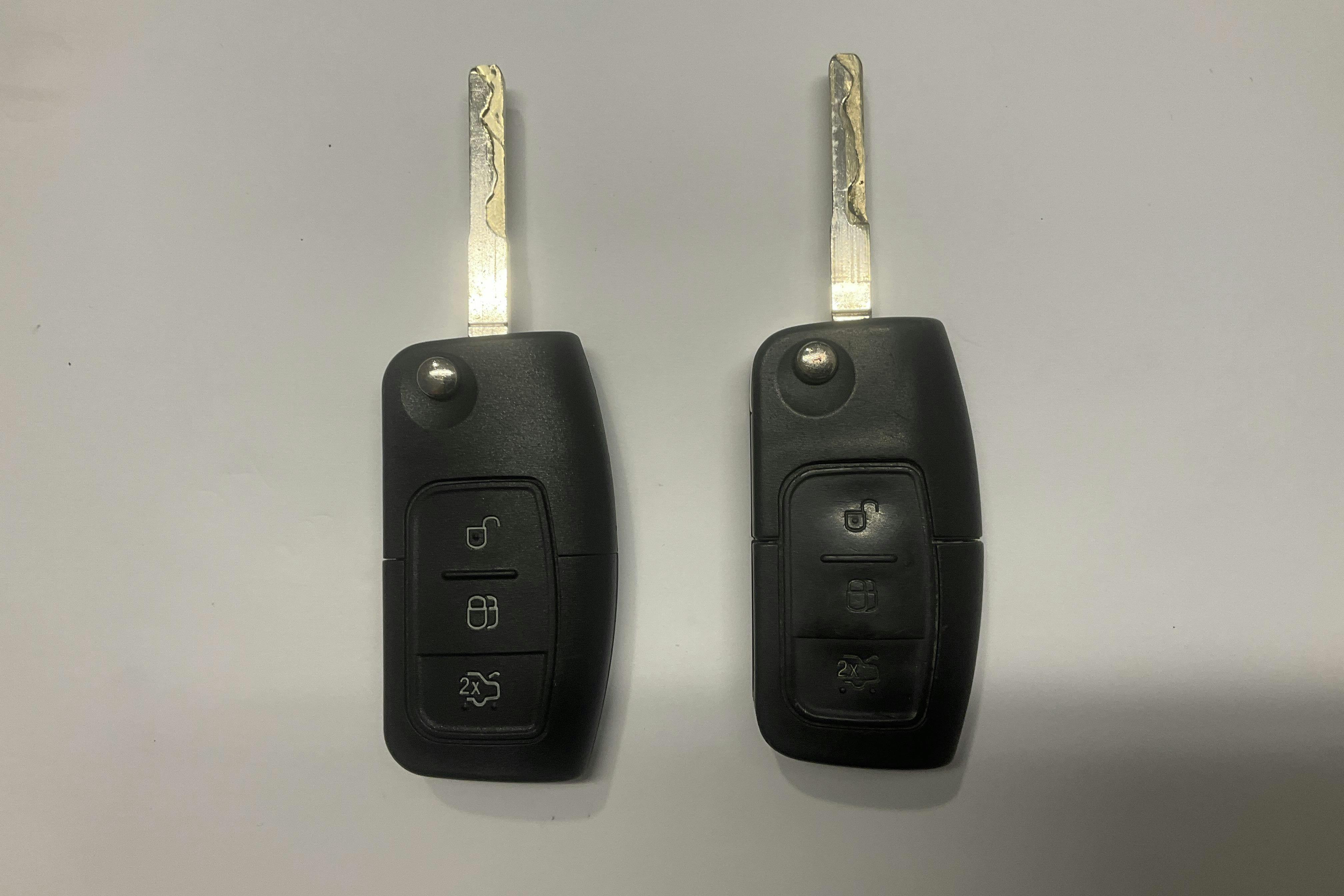 Presentationsfoto 11 av 11: Ford Transit Courier 1.0T EcoBoost (100hk) - 7 925 mil - Manuell - röd - 2016