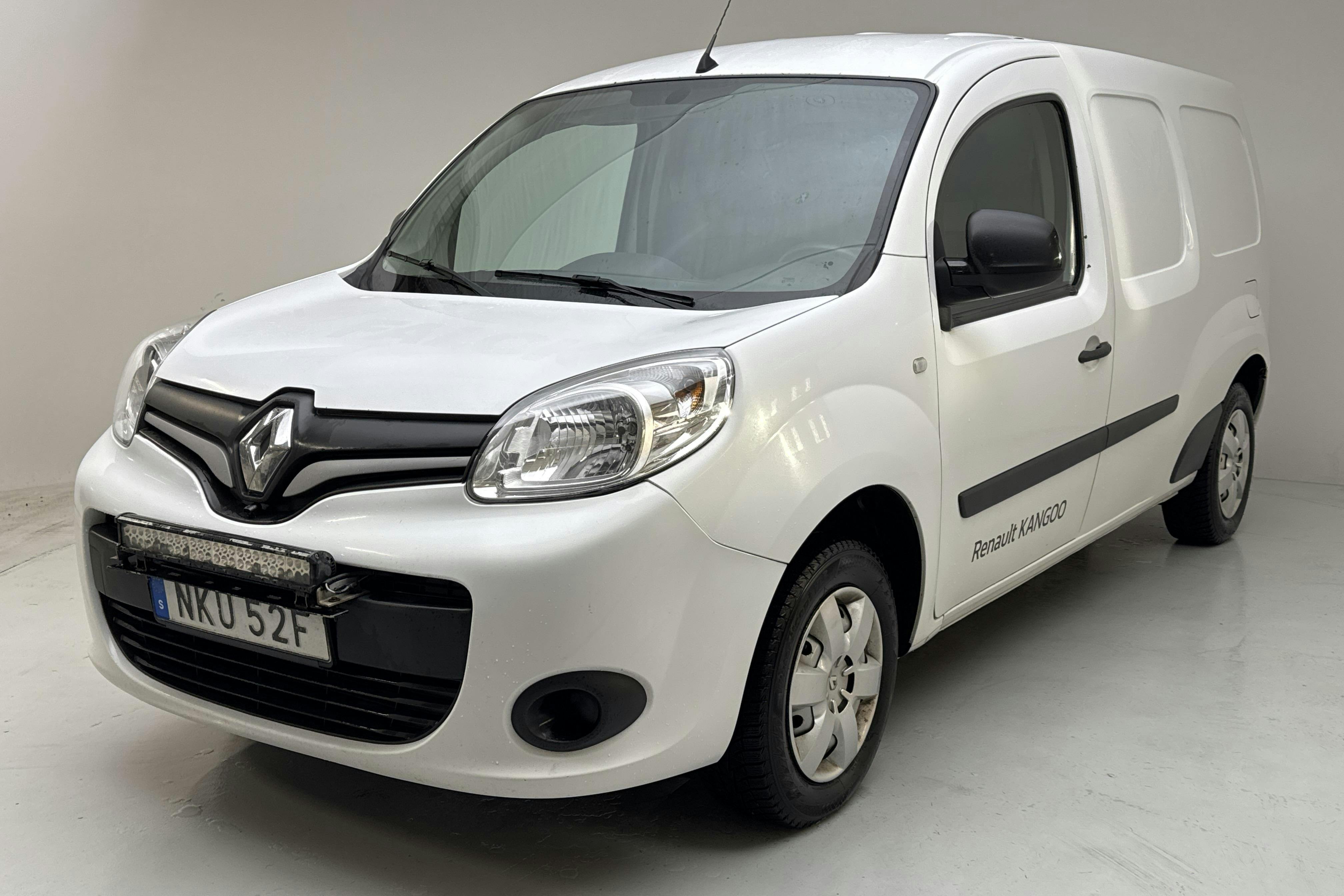 Presentationsfoto 1 av 13: Renault Kangoo 1.5 dCi Maxi Skåp (95hk) - 61 612 mil - Manuell - vit - 2020