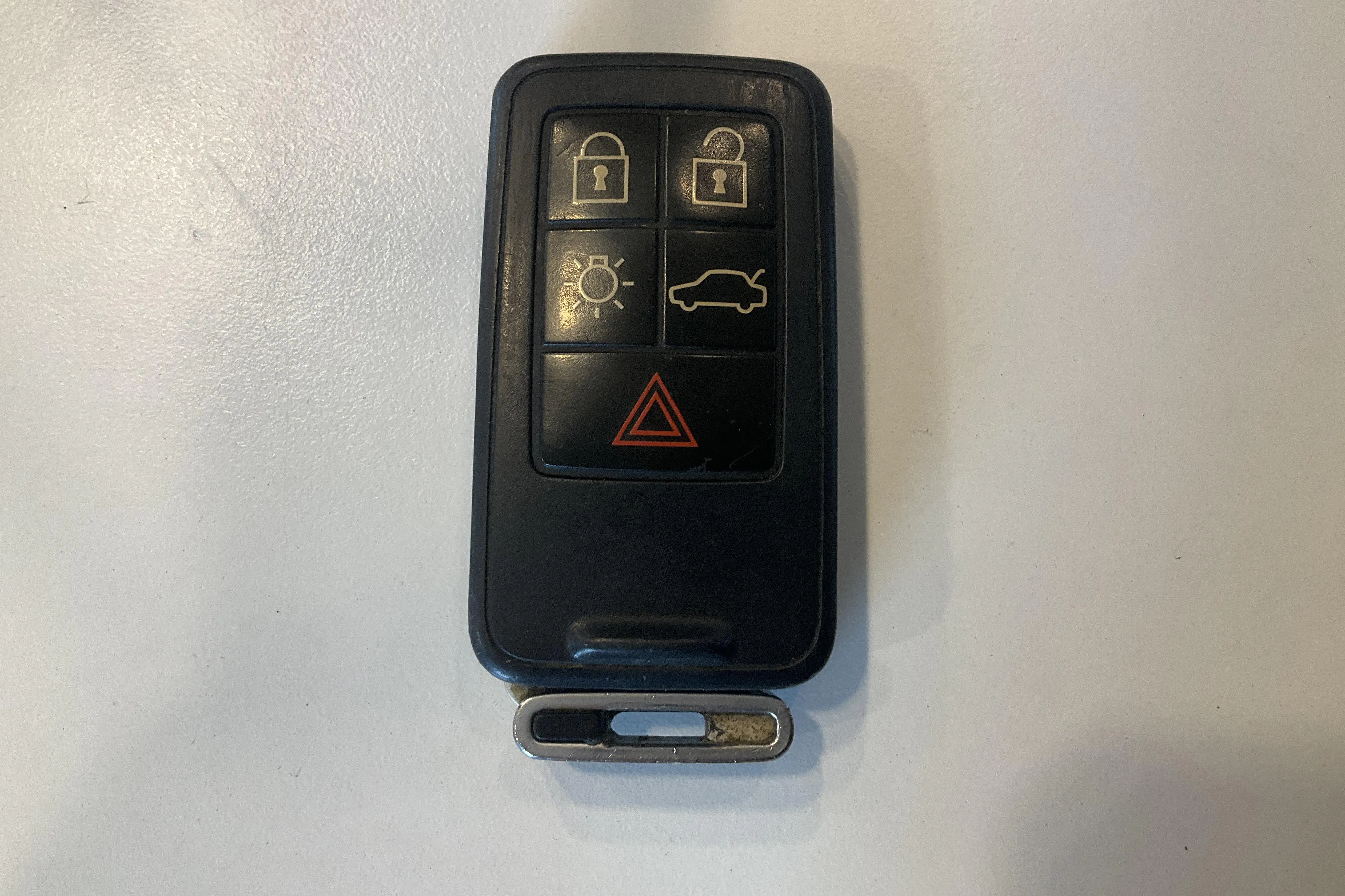 Presentation photo 15 of 15: Volvo V70 II 2.0F (145hk) - 315 420 km - Manual - Light Brown - 2009