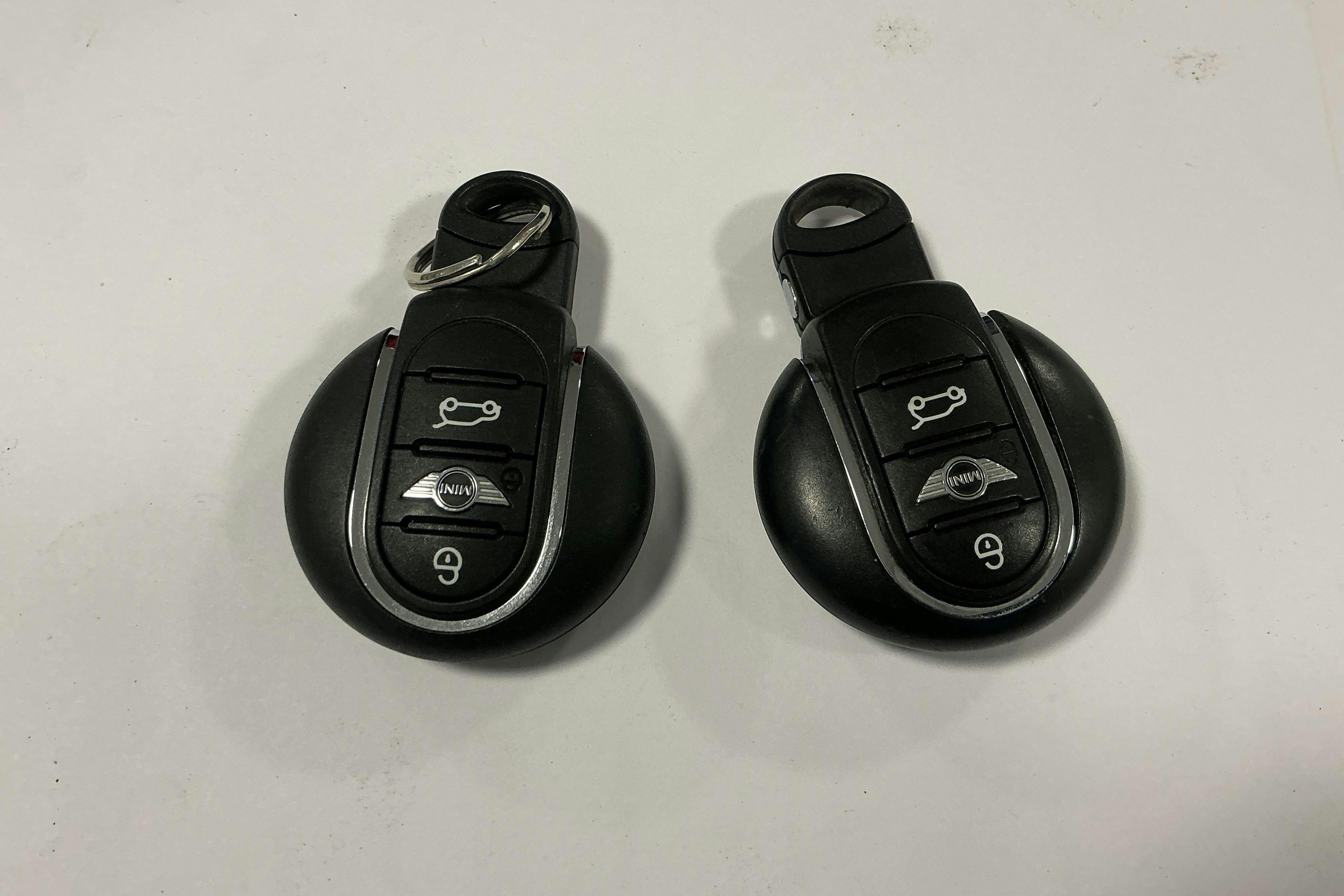 Presentationsfoto 13 av 13: MINI One Hatch 5dr (102hk) - 5 877 mil - Manuell - orange - 2016