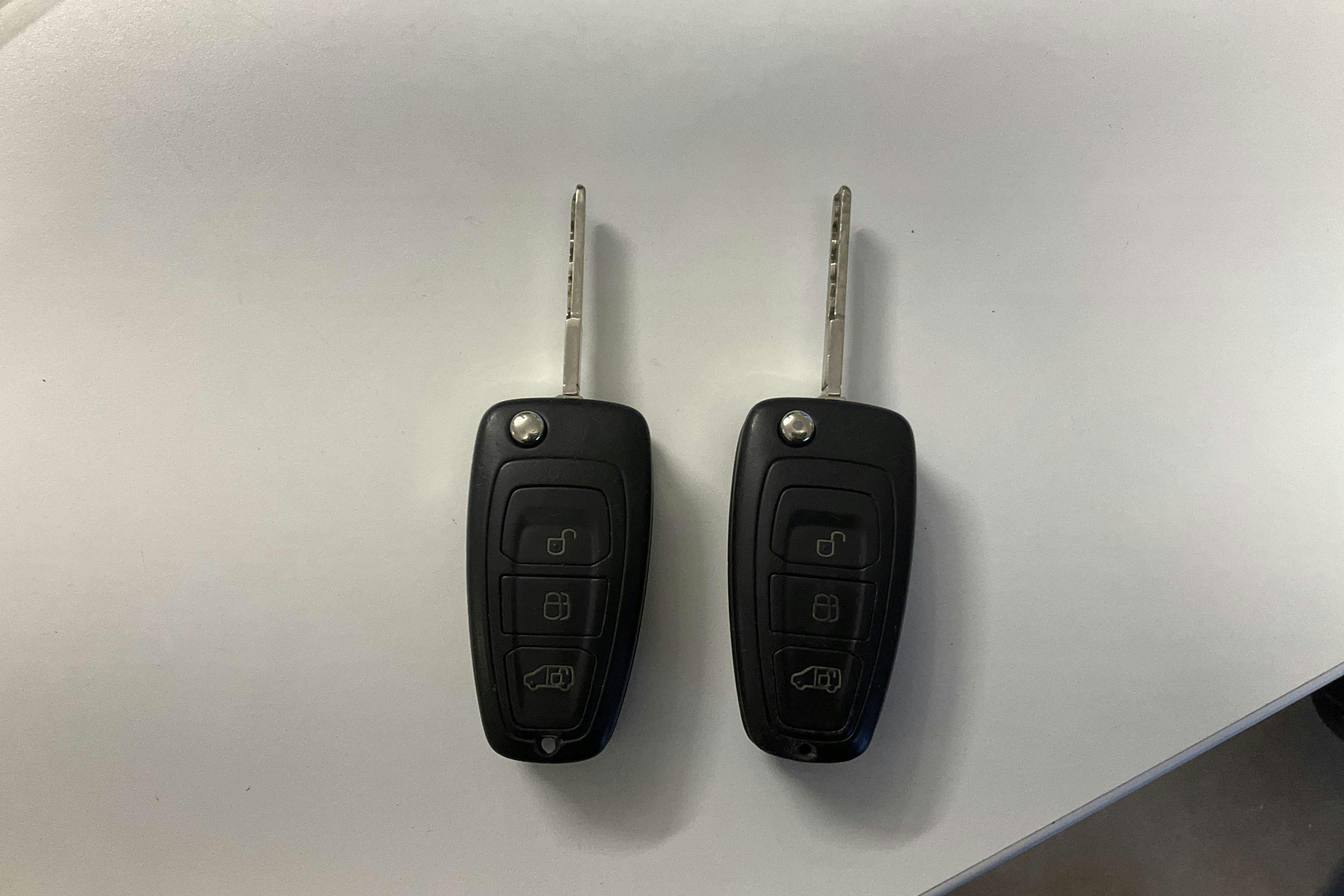 Presentationsfoto 14 av 14: Ford Transit Connect 1.5 TDCi (120hk) - 6 626 mil - Automat - vit - 2018