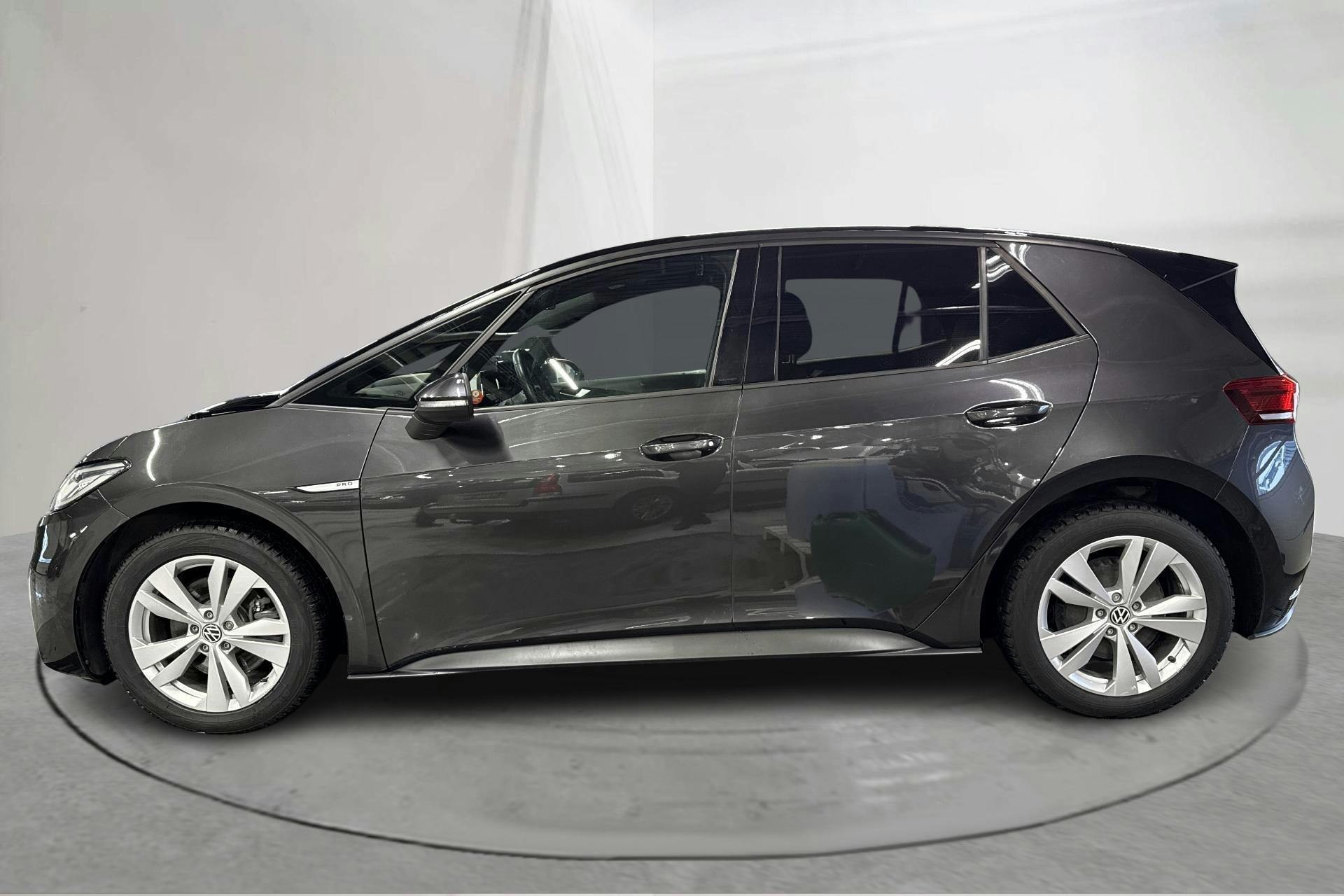 Presentationsfoto 2 av 21: VW ID.3 58kWh (204hk) - 9 517 mil - Automat - Dark Grey - 2021