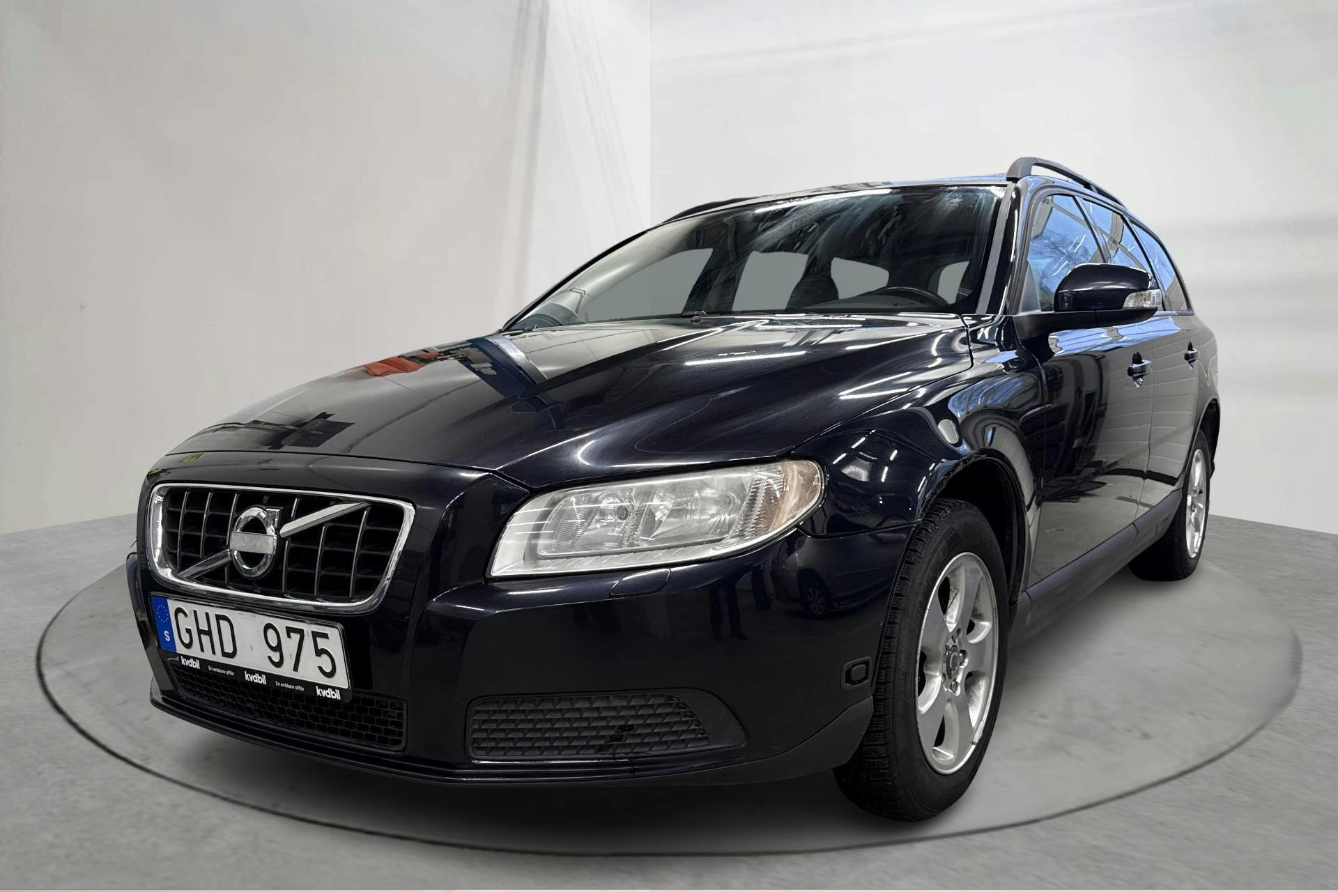Presentationsfoto 1 av 11: Volvo V70 II 2.0F (145hk) - 25 453 mil - Automat - Dark Blue - 2010