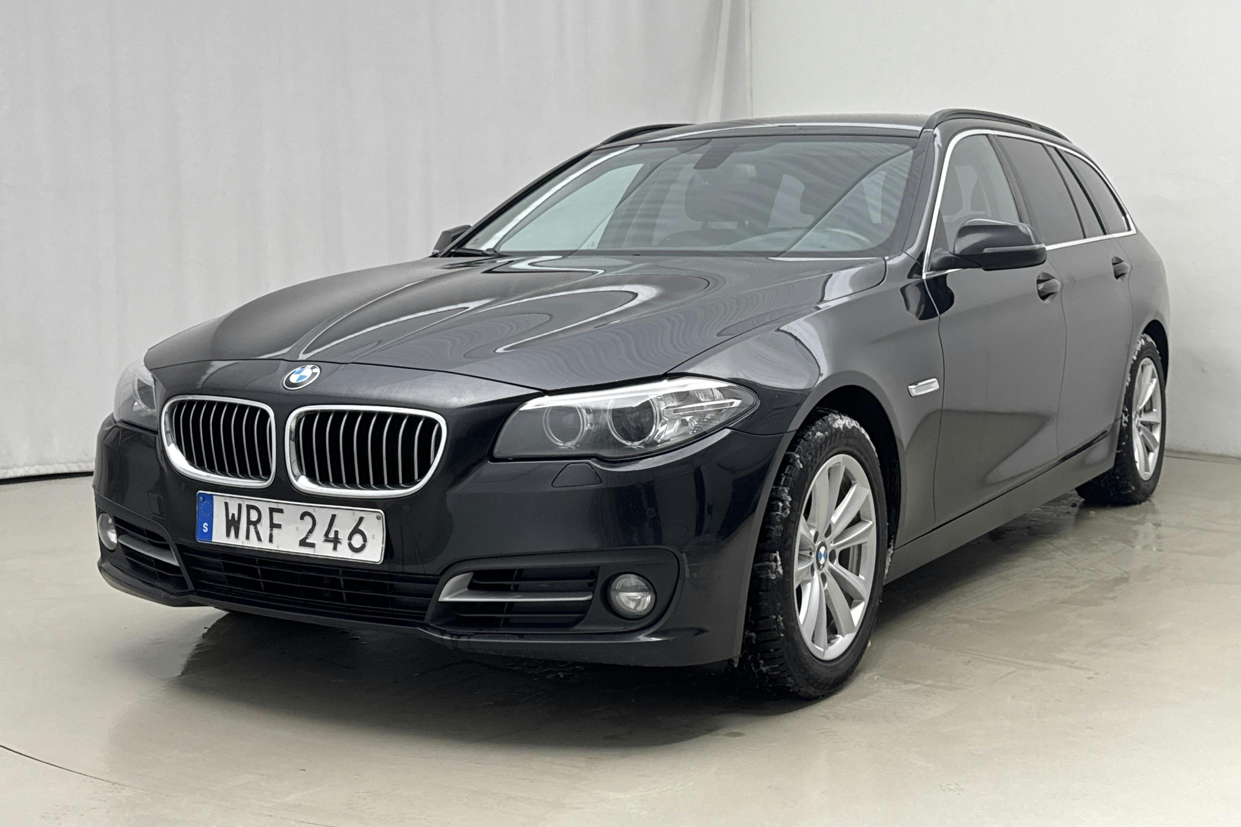 Presentation photo 1 of 20: BMW 520d xDrive Touring, F11 (190hk) - 190 890 km - Automatic - black - 2015
