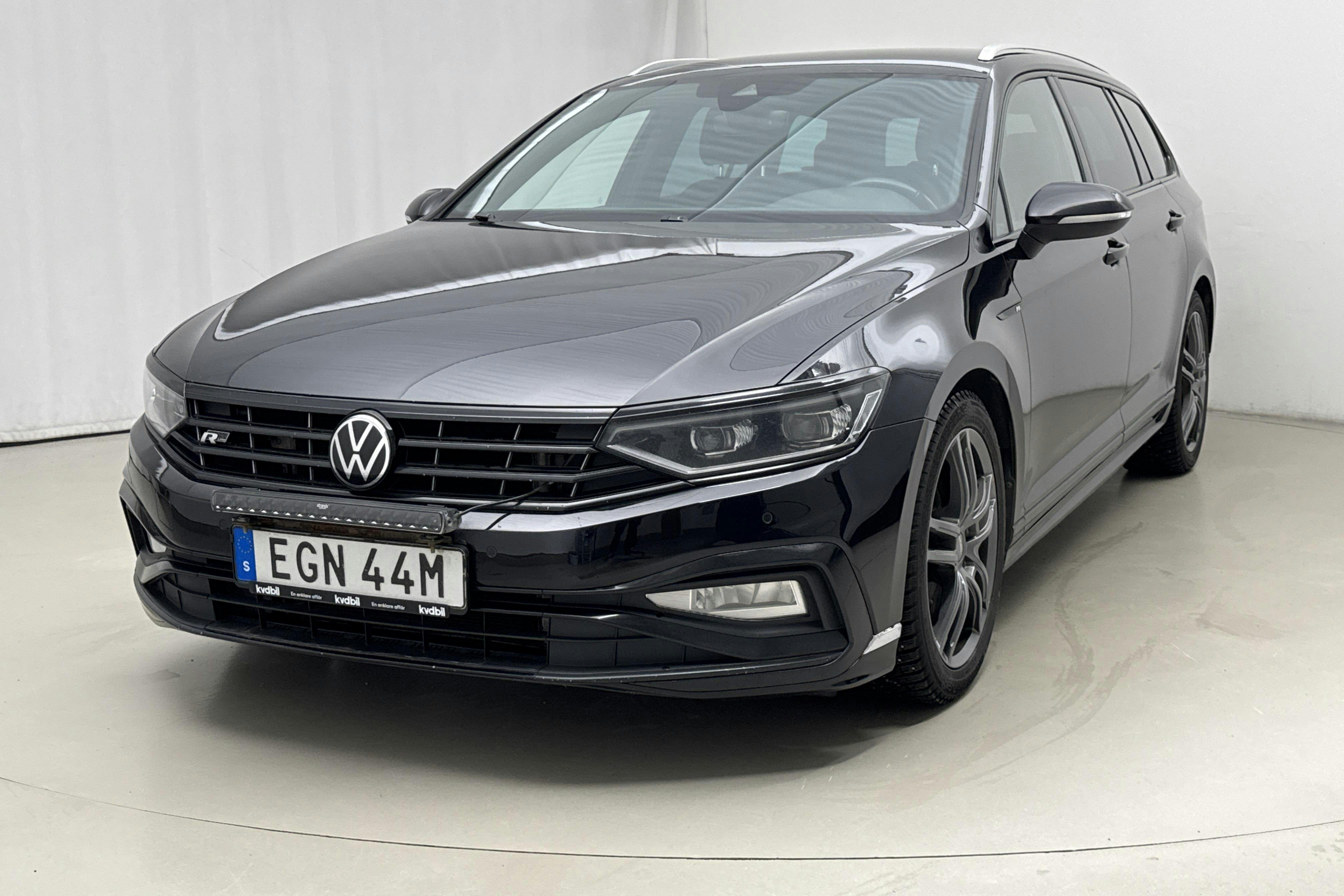 Esitlusfoto 1 aadressil 17: VW Passat 2.0 TDI Sportscombi 4Motion (200hk) - 188 920 km - Automaatne - must - 2021