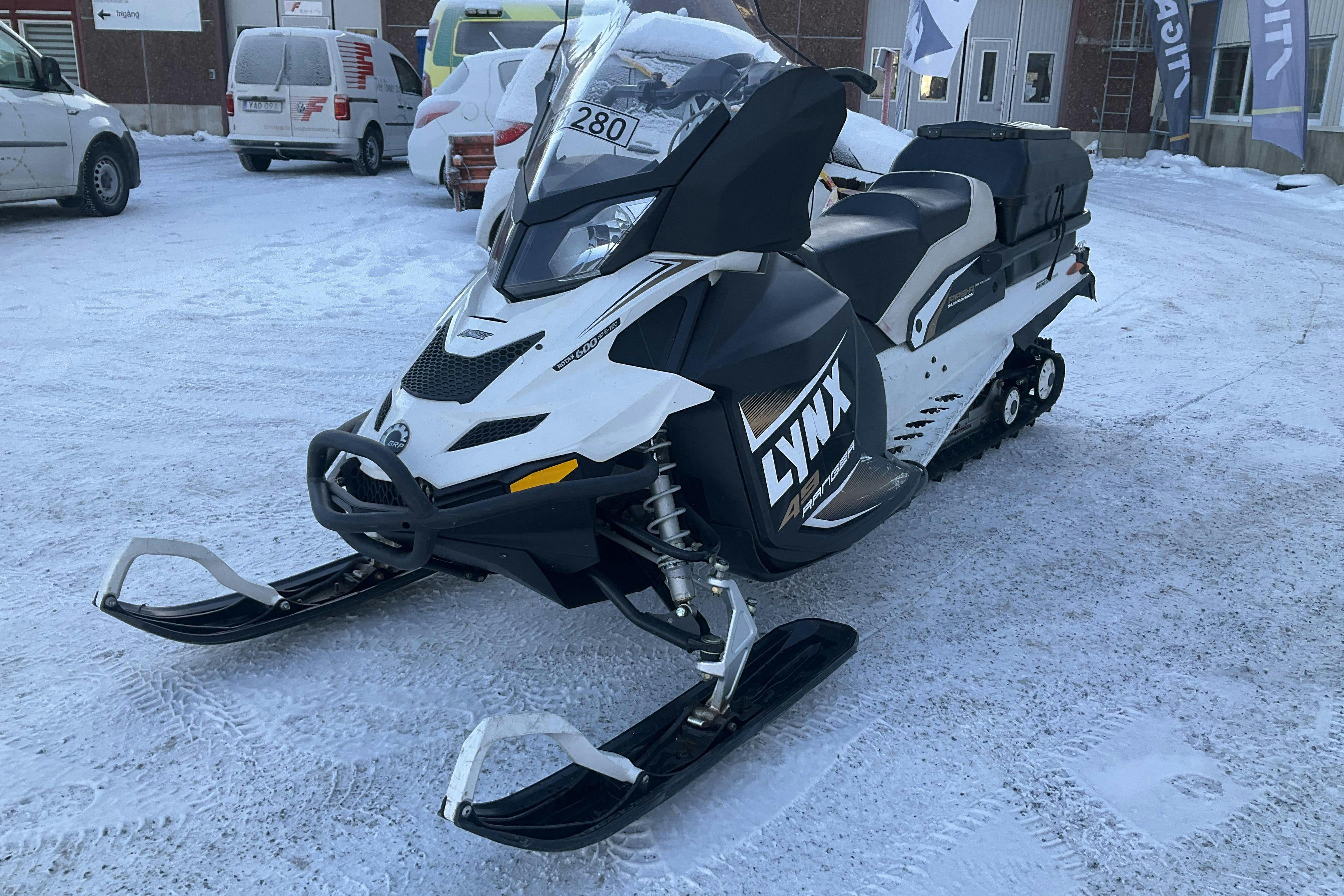 Esitlusfoto 1 aadressil 15: LYNX 49 RANGER 600 E-TEC Snöskoter - 2 240 km - Automaatne - 2013