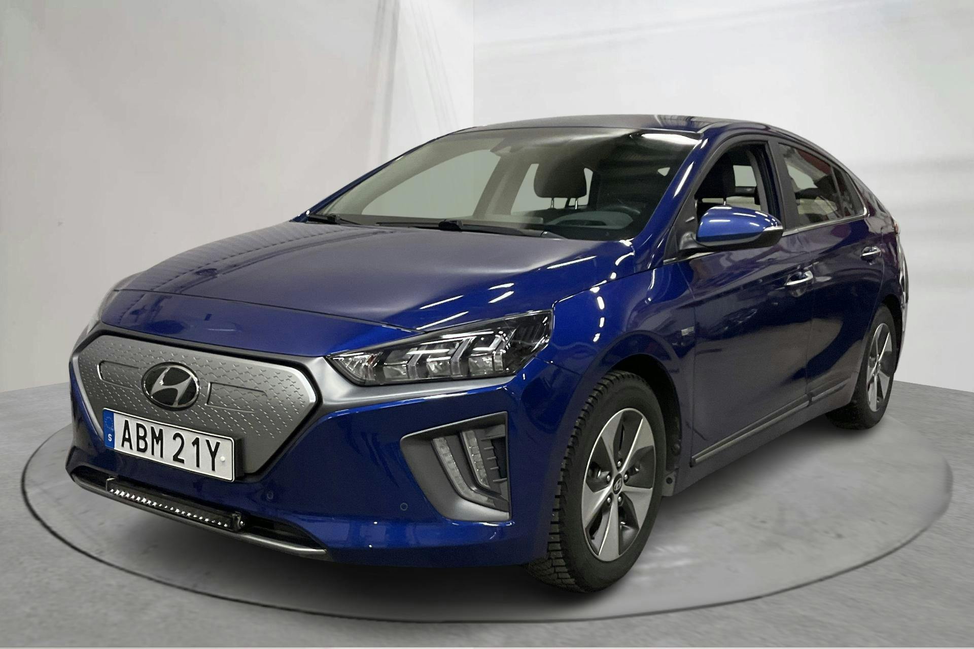 Presentation photo 1 of 20: Hyundai IONIQ Electric (136hk) - 166 030 km - Automatic - blue - 2020