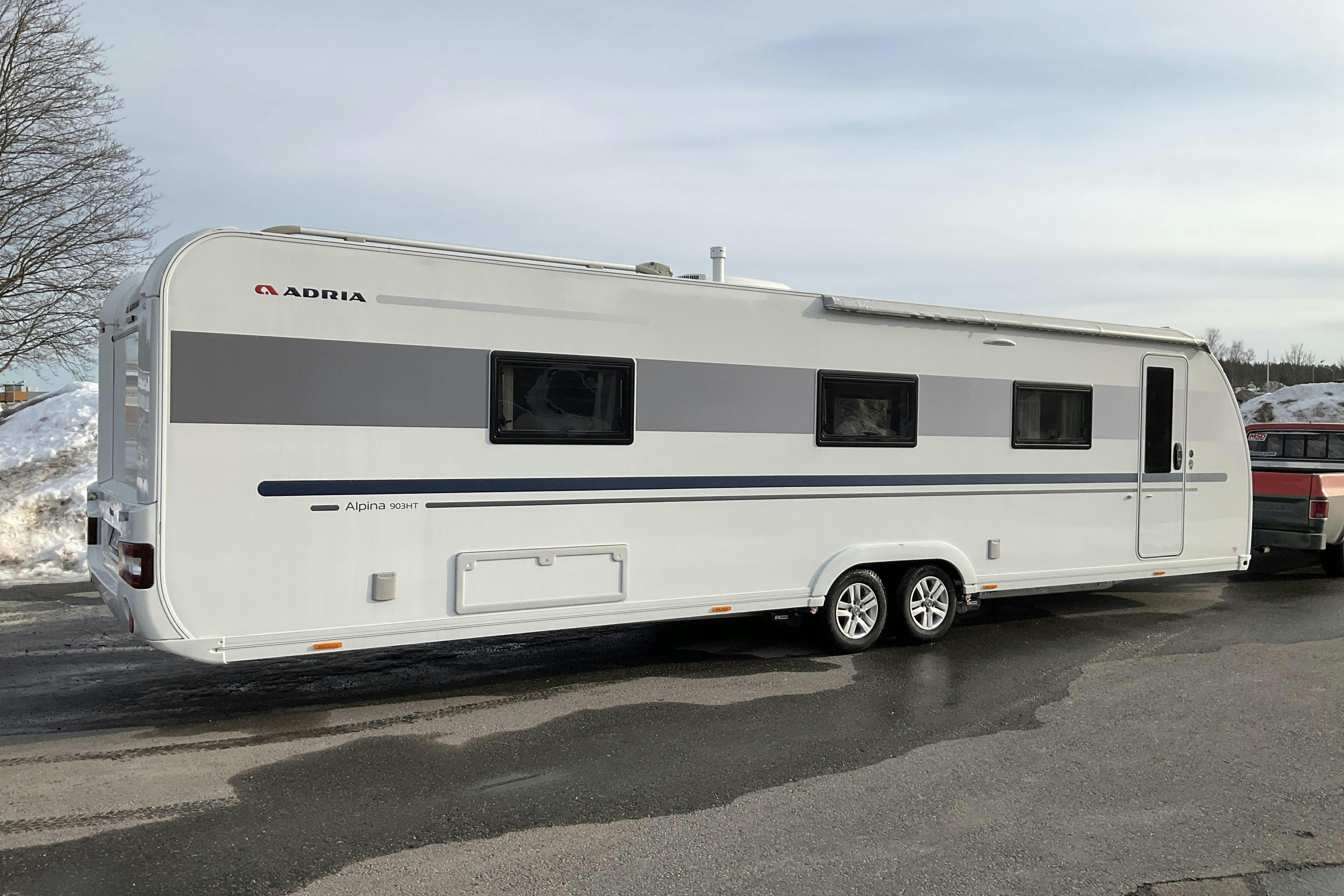 Presentation photo 2 of 40: ADRIA Alpina 903HT Husvagn med AC & mover - 0 km - 2019