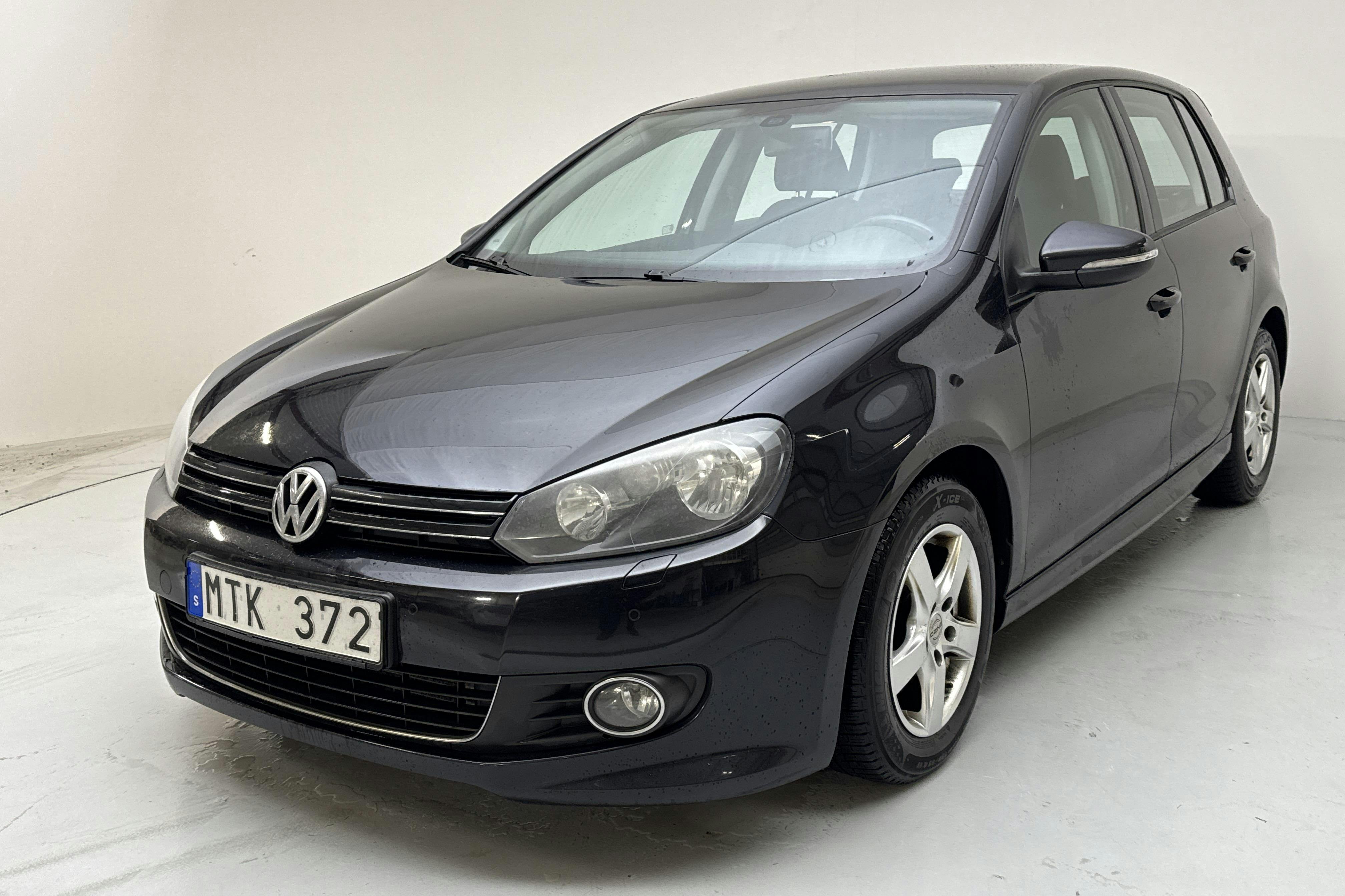 Presentation photo 1 of 13: VW Golf VI 1.6 TDI BlueMotion Technology 5dr (105hk) - 181 280 km - Manual - black - 2012