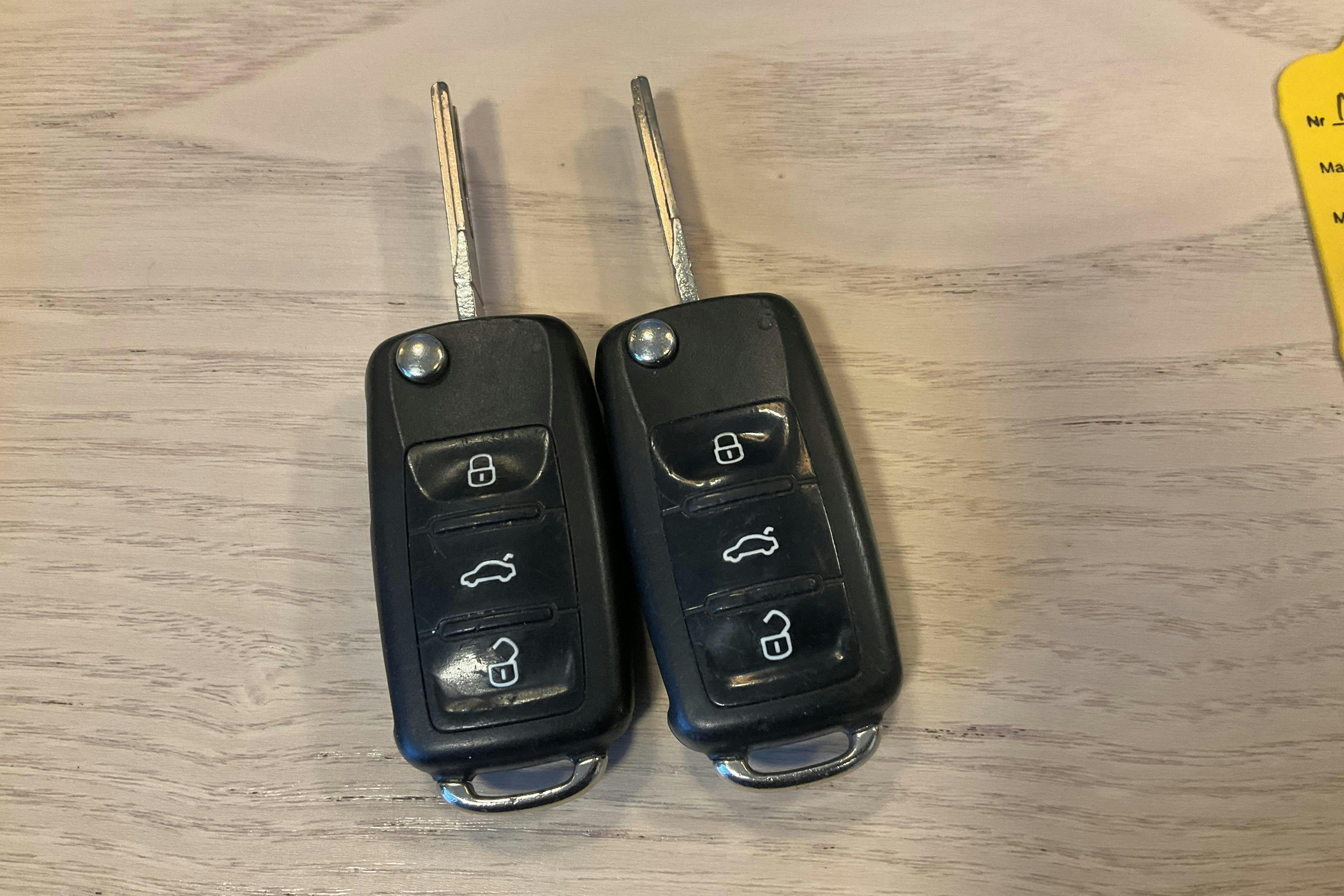 Presentation photo 13 of 13: VW Golf VI 1.6 TDI BlueMotion Technology 5dr (105hk) - 181 280 km - Manual - black - 2012