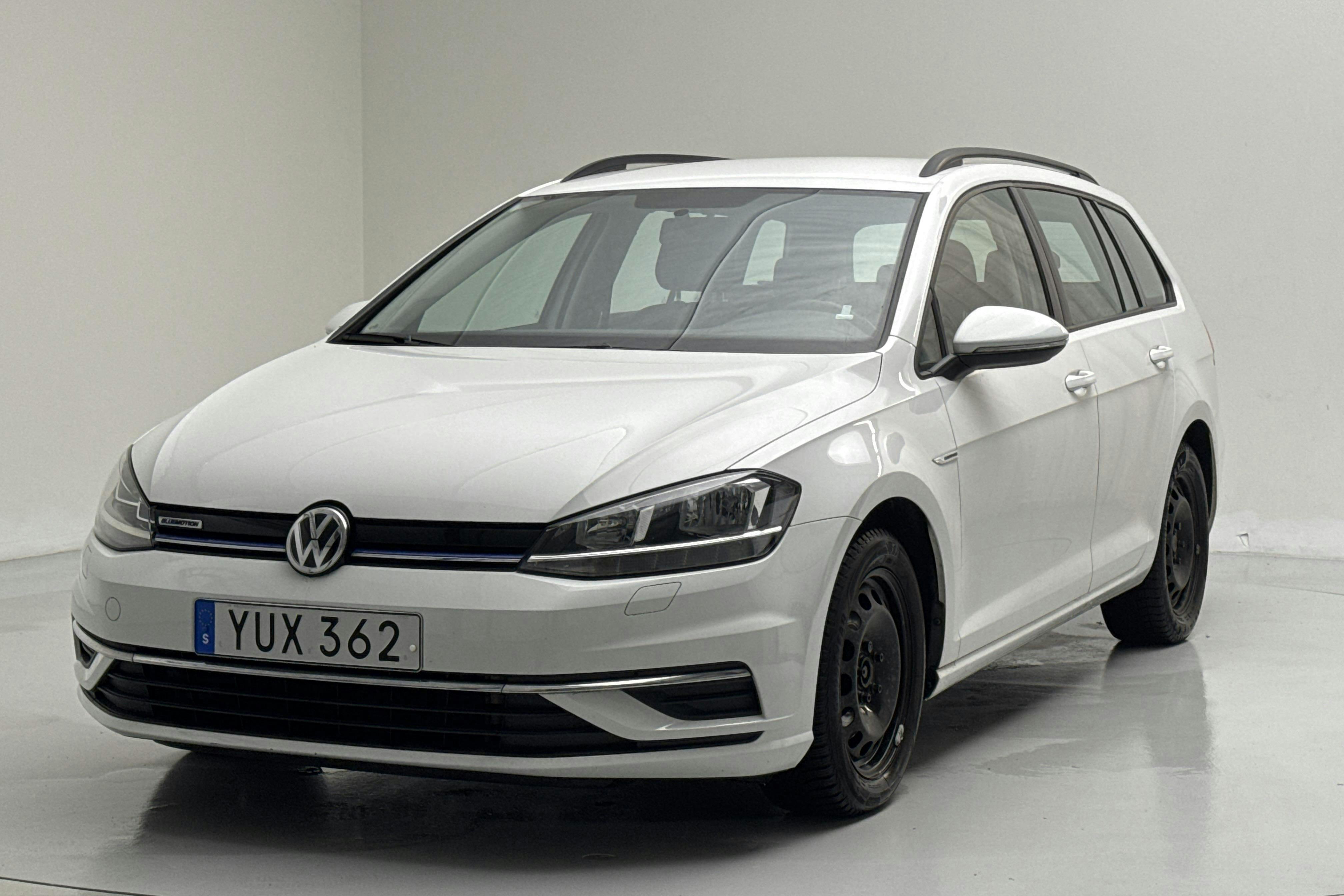 Præsentationsfoto 1 af 13: VW Golf VII 1.4 TGI BlueMotion Sportscombi (110hk) - 61 590 kilometer - Manuel - Hvid - 2018