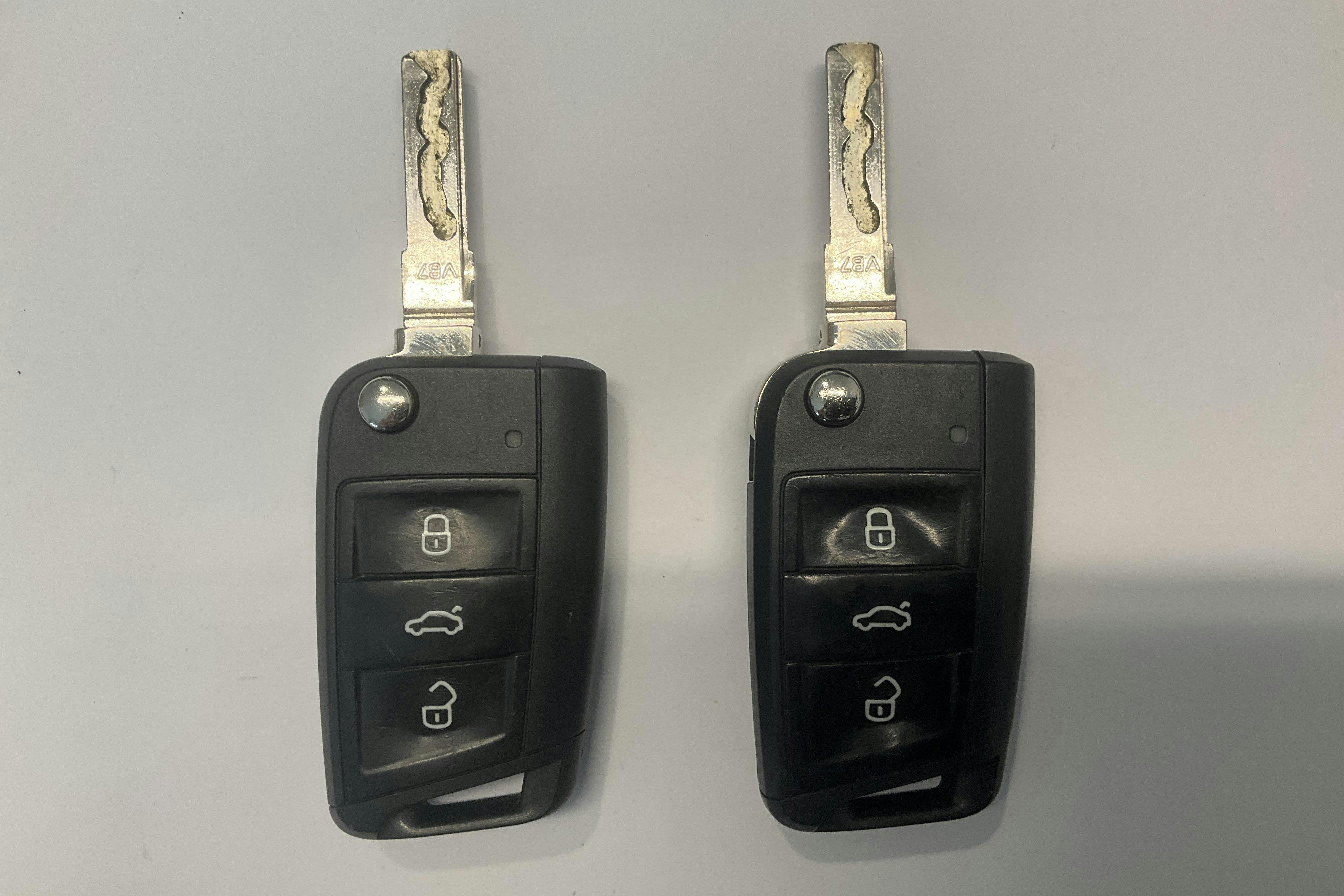 Præsentationsfoto 13 af 13: VW Golf VII 1.4 TGI BlueMotion Sportscombi (110hk) - 63 320 kilometer - Manuel - Hvid - 2018