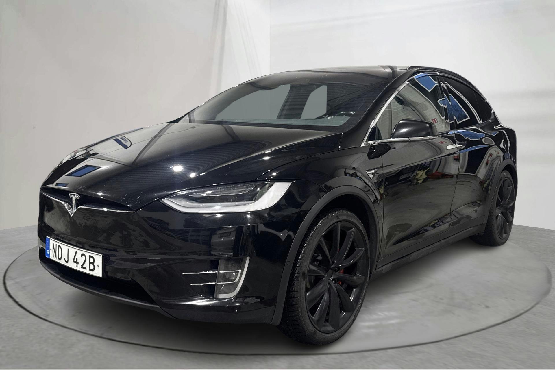 Presentationsfoto 1 av 19: Tesla Model X Dual Motor Performance AWD - 10 407 mil - Automat - svart - 2020