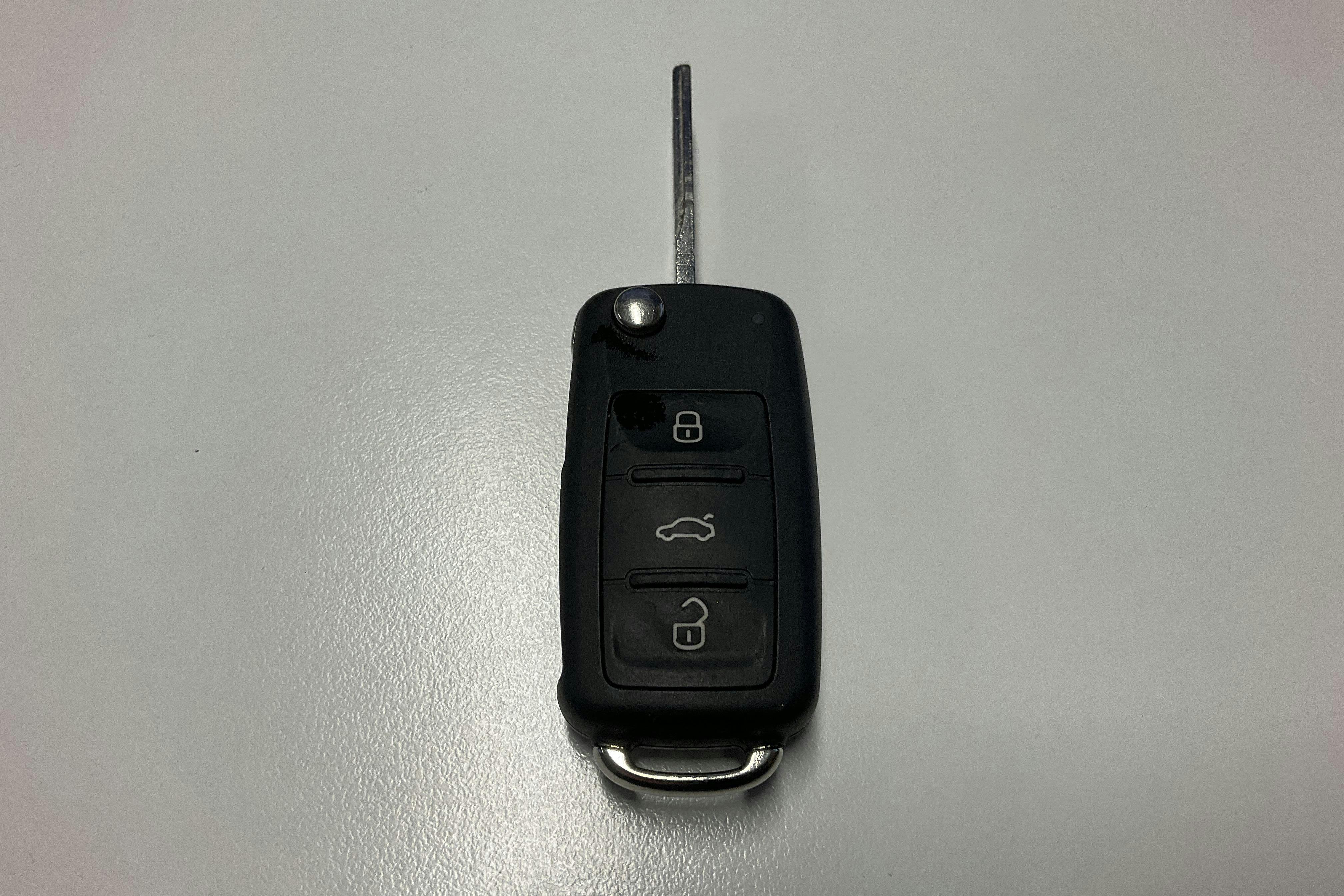 Presentation photo 14 of 14: VW Caddy 2.0 TDI Maxi Skåp 4MOTION (150hk) - 208 380 km - Automatic - black - 2018