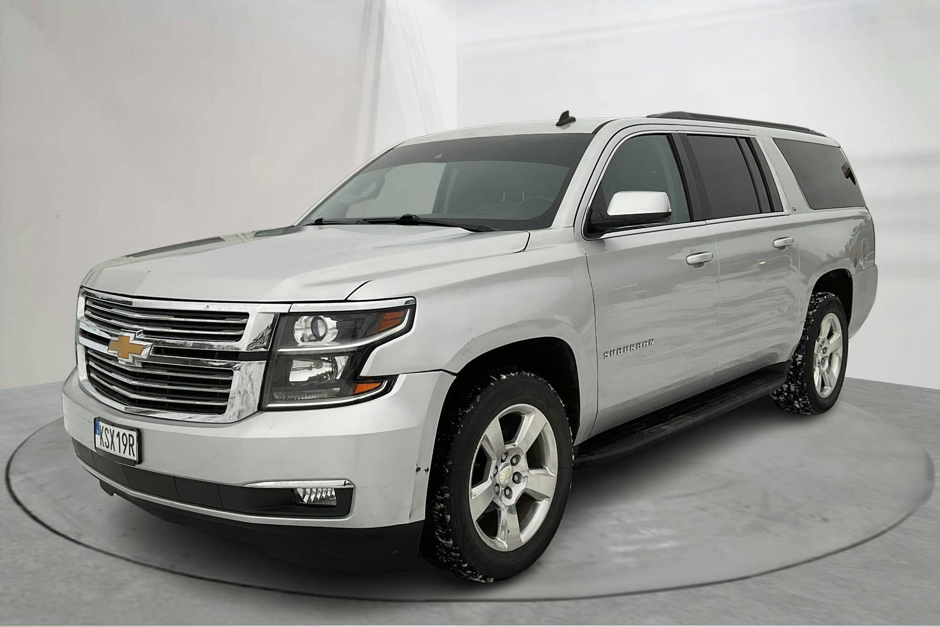 Presentation photo 1 of 16: CHEVROLET SUBURBAN LT Suburban 5.3 V8 (360hk) - 245 150 km - Automatic - silver - 2014