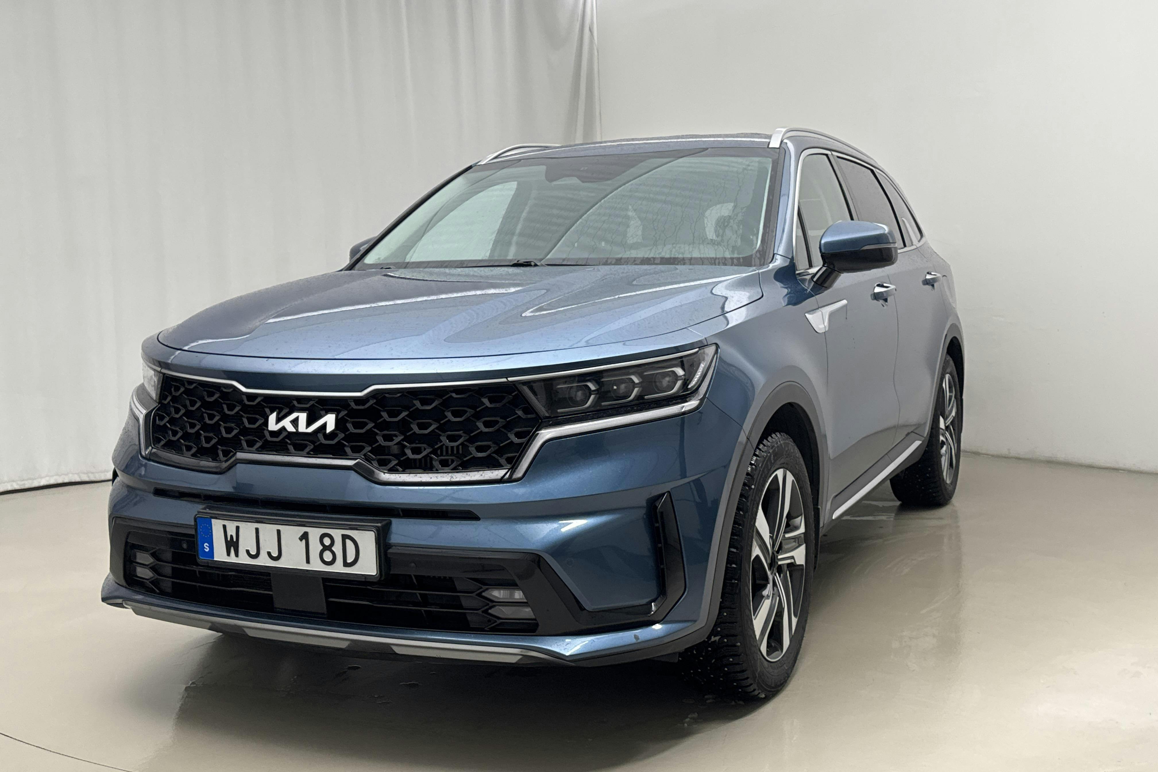 Zdjęcie prezentacyjne 1 z 22: KIA Sorento 1.6 T-GDi Plug-in Hybrid AWD (265hk) - 114 980 km - Automatyczna - niebieski - 2022