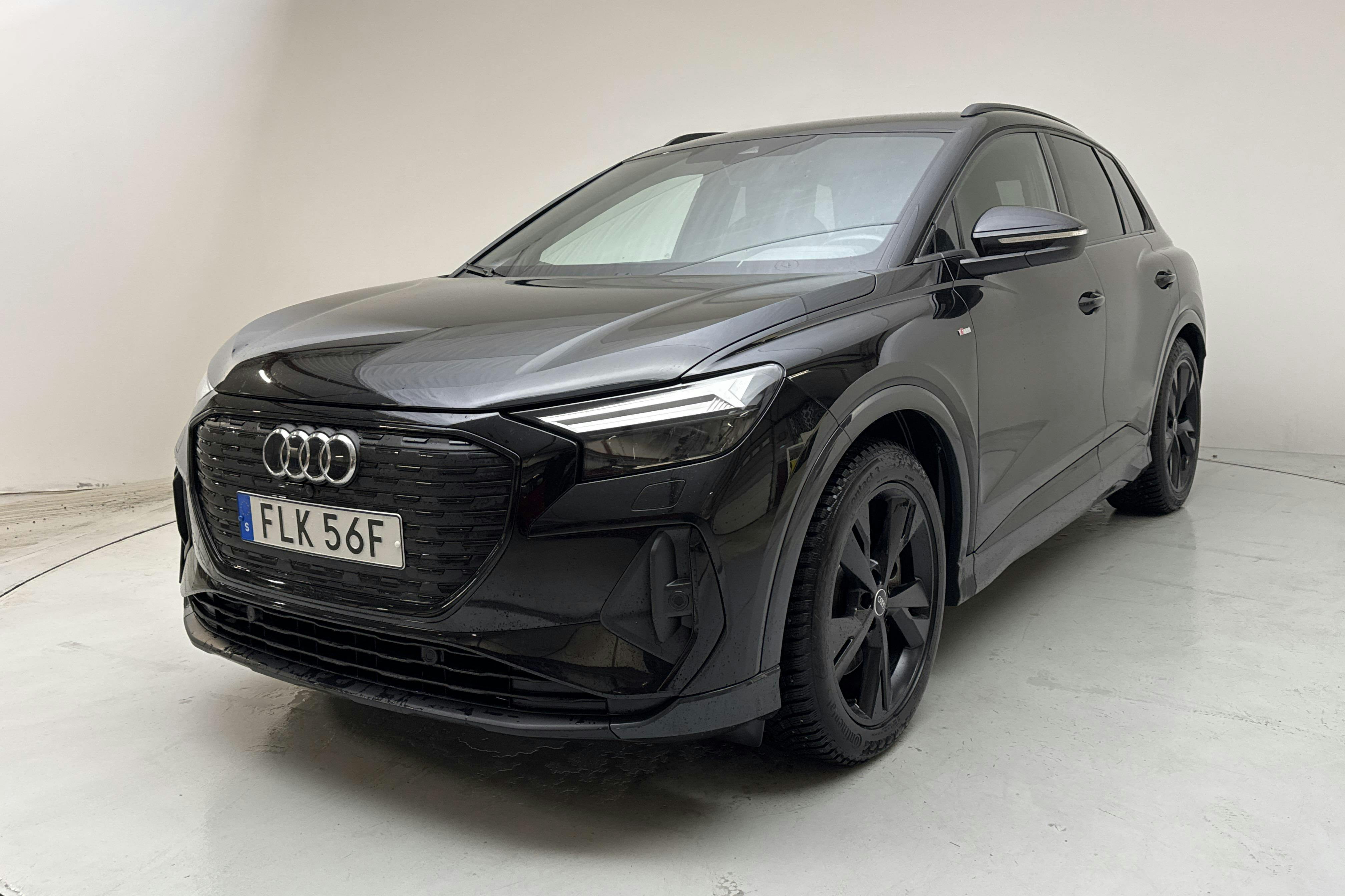 Presentationsfoto 1 av 16: Audi Q4 40 e-tron 77kWh (204hk) - 14 584 mil - Automat - svart - 2022