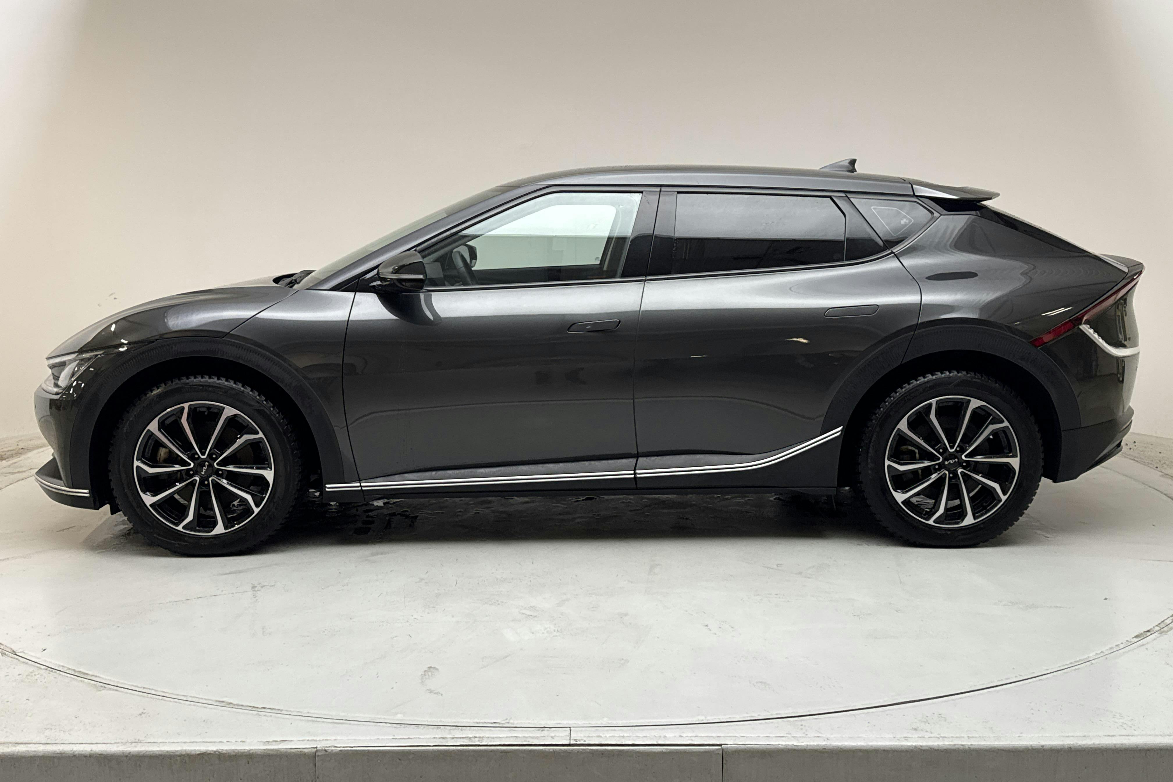 Esittelykuva 2 osoitteesta 18: KIA EV6 RWD (228hk) - 77 920 km - Automaattinen - harmaa - 2023