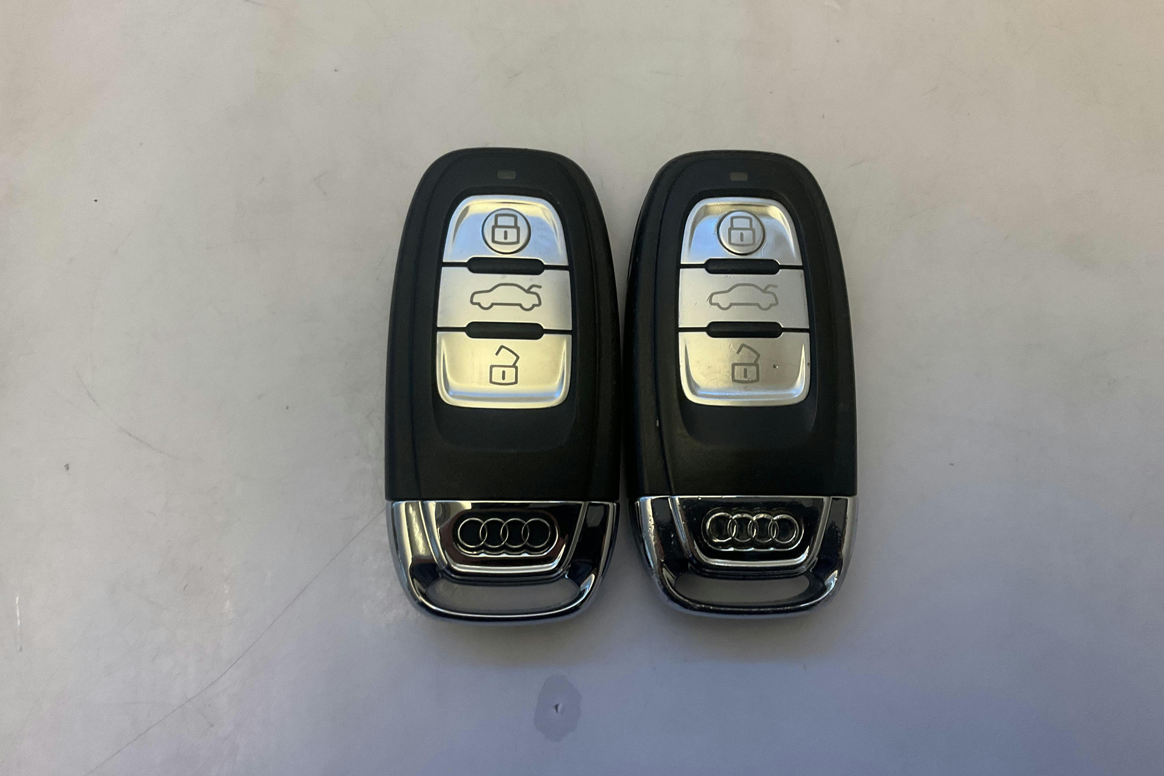 Esittelykuva 14 osoitteesta 14: Audi A4 2.0 TDI Ultra Avant (136hk) - 254 310 km - Manuaalinen - hopea - 2013