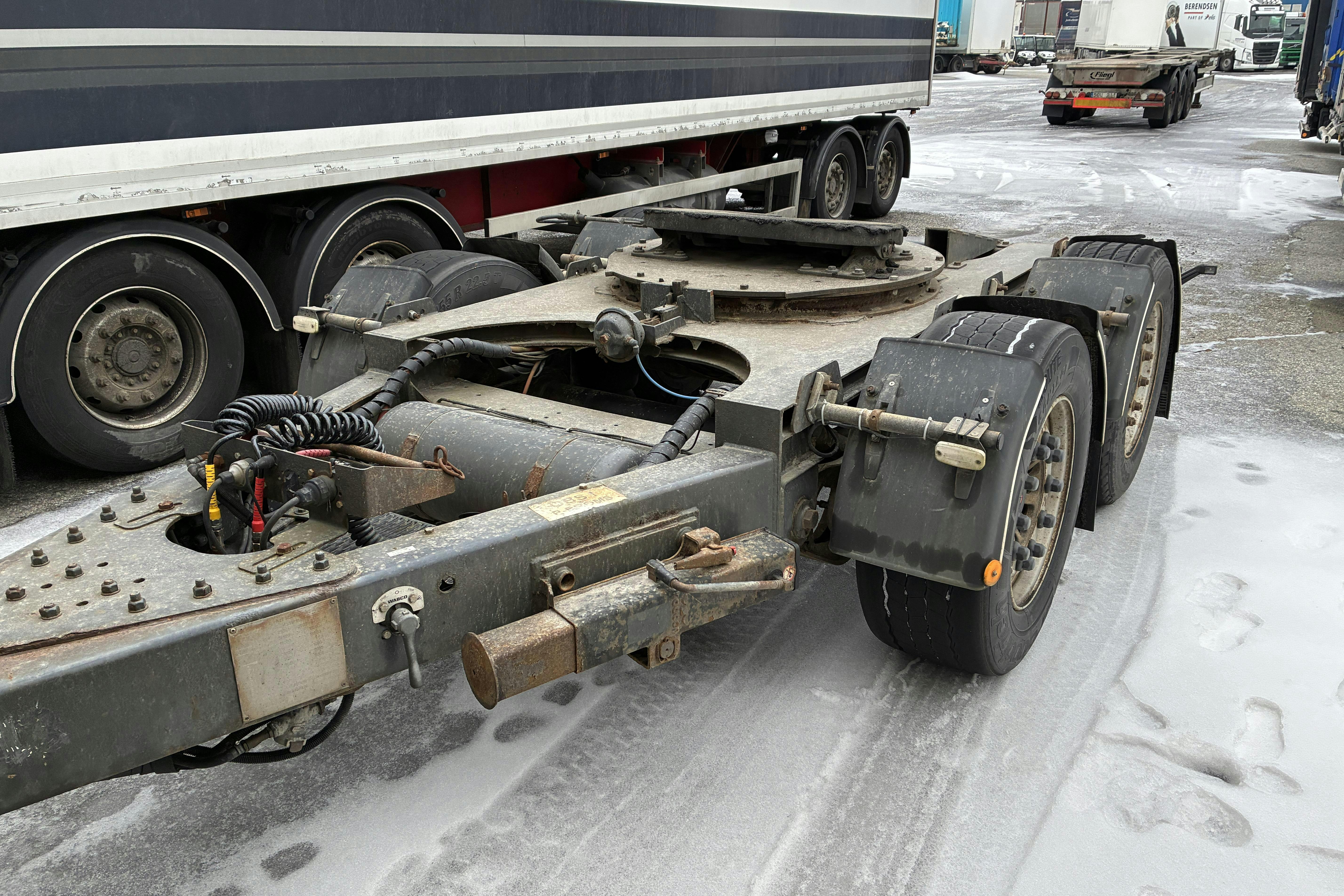 Presentationsfoto 1 av 21: NÄRKO C2MS11P11 - 0 km - svart - 2009