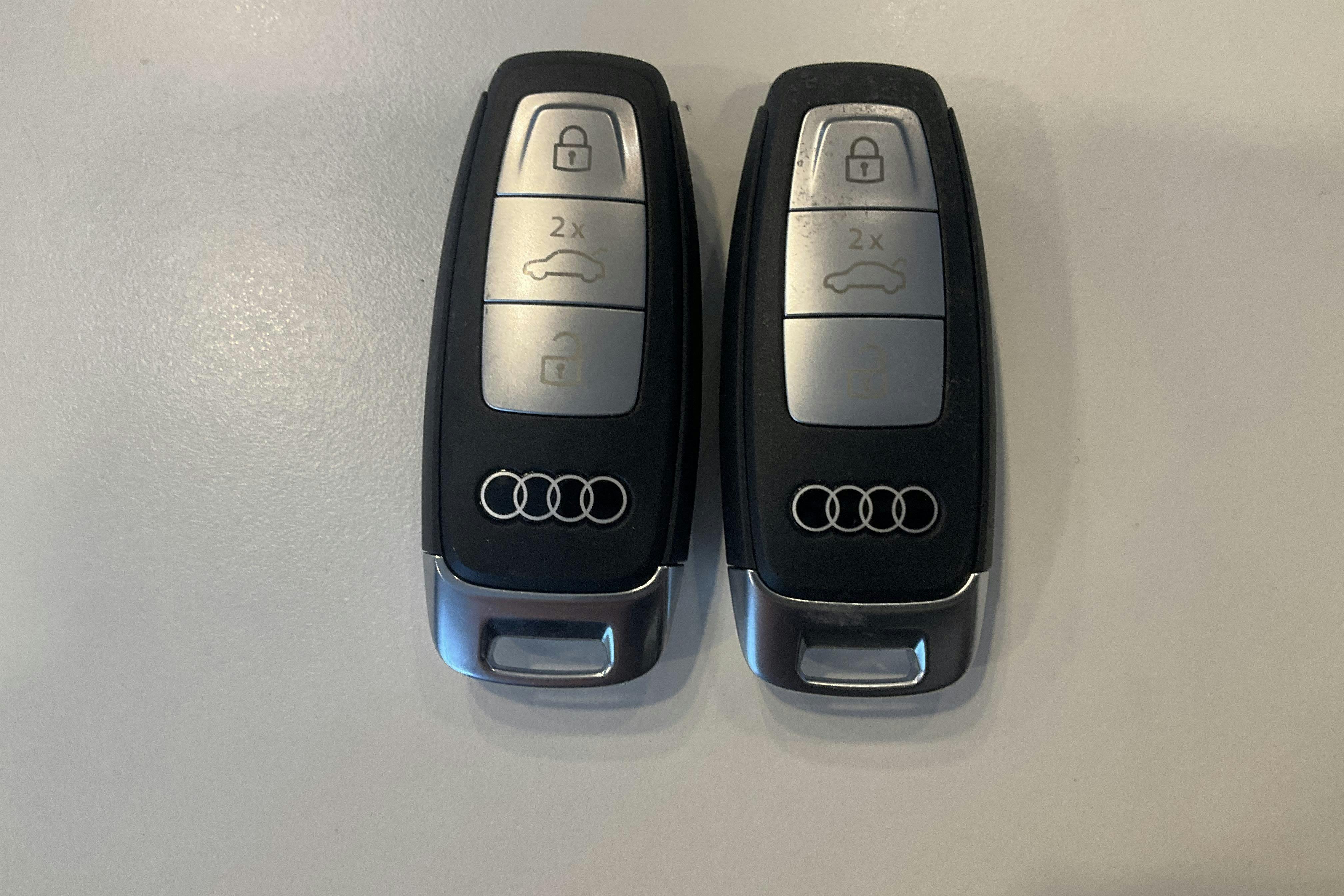 Presentationsfoto 26 av 26: Audi Q4 45 e-tron quattro 82kWh (286hk) - 846 mil - Automat - grå - 2025