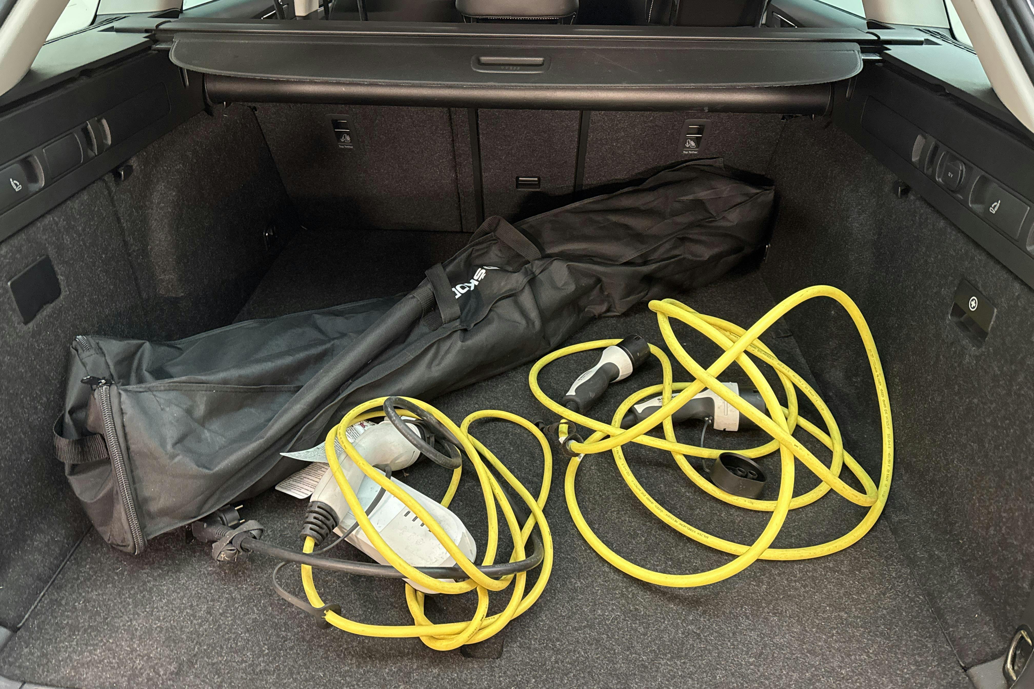 Presentationsfoto 13 av 13: Skoda Superb 1.4 TSI PHEV Kombi (218hk) - 13 852 mil - Automat - grå - 2021