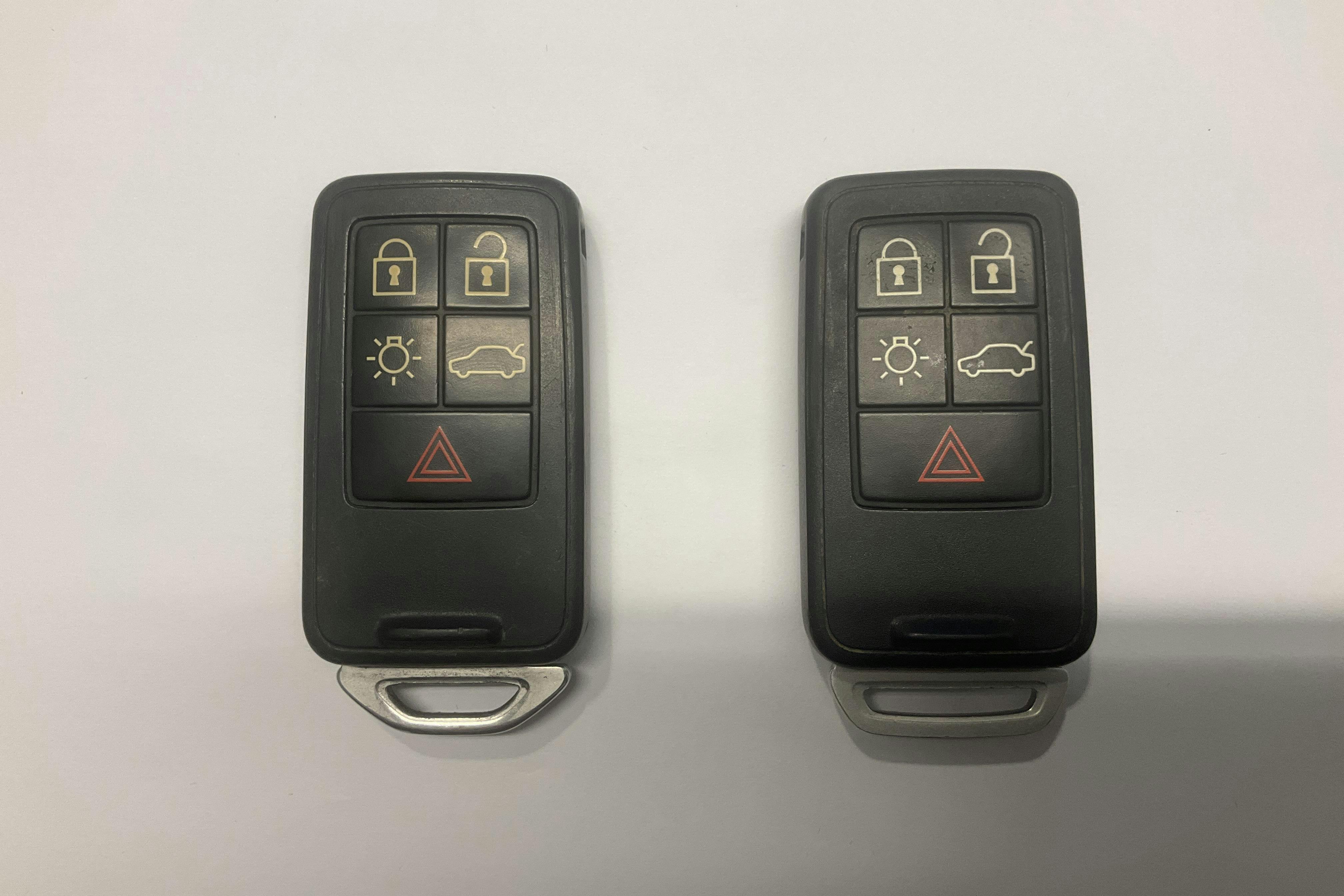 Presentation photo 11 of 11: Volvo V60 T3 (150hk) - 231 360 km - Manual - red - 2013