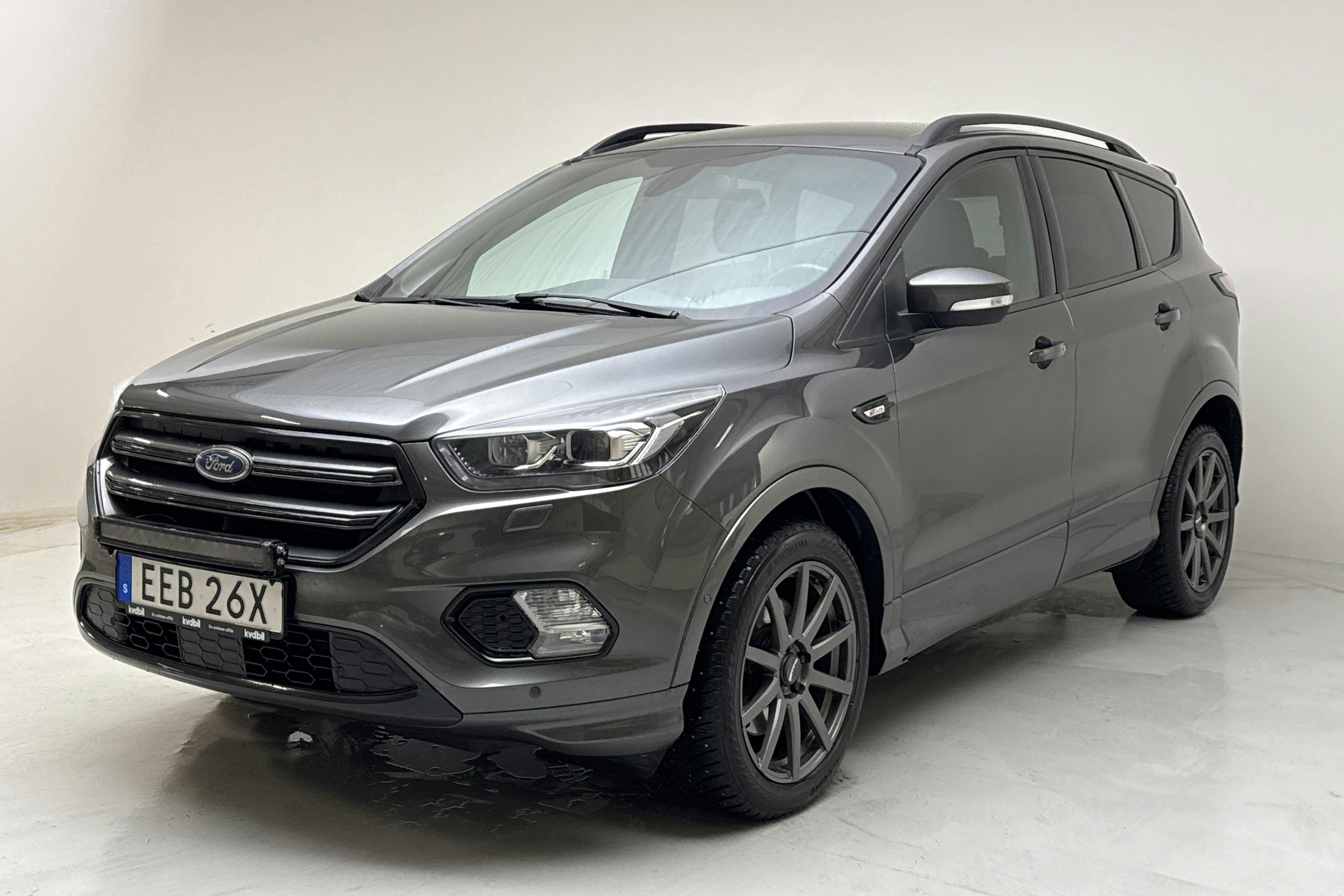 Præsentationsfoto 1 af 15: Ford Kuga 2.0 TDCi AWD (150hk) - 113 760 kilometer - Salgsautomat - grå - 2019