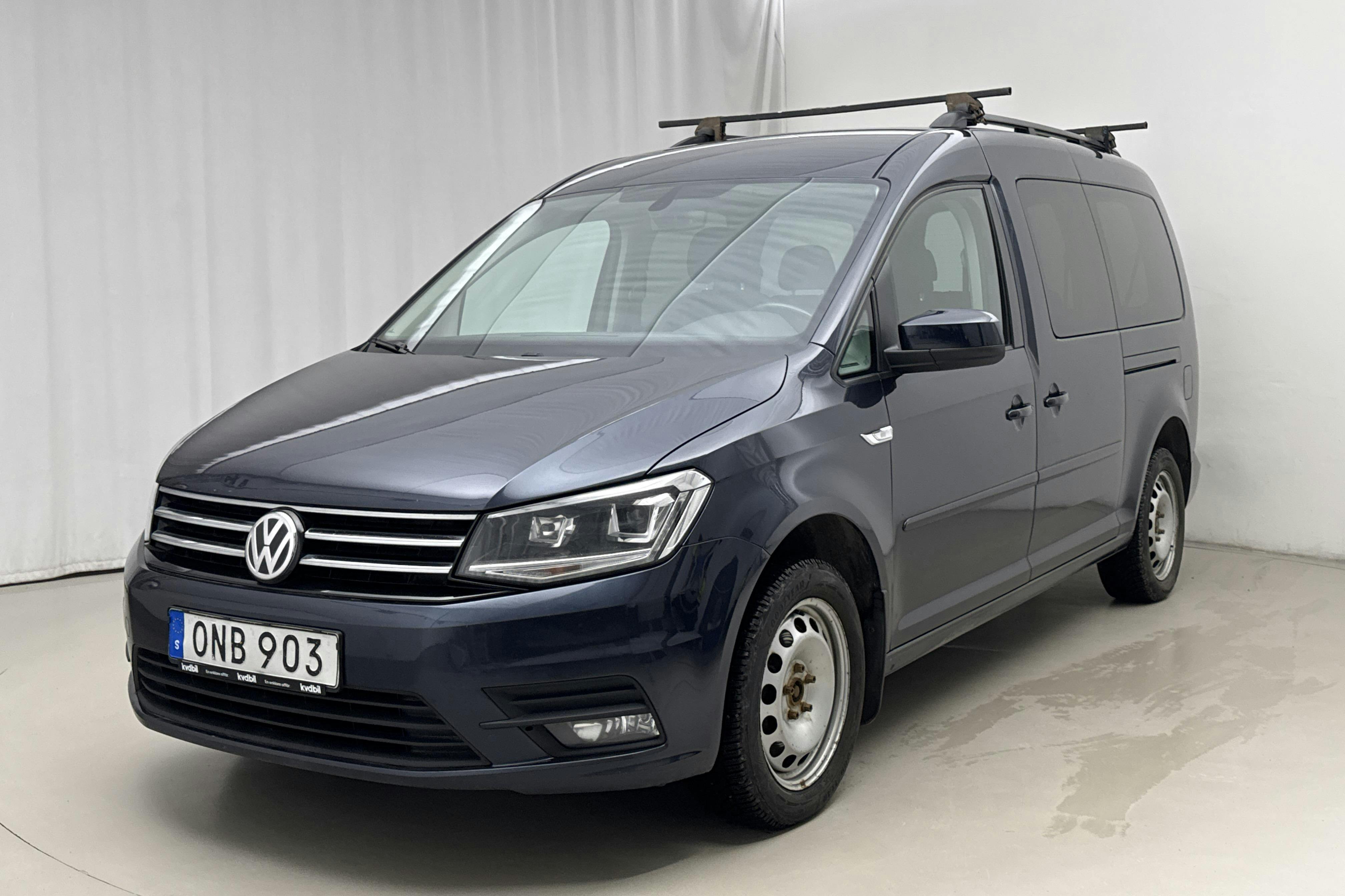 Presentationsfoto 1 av 19: VW Caddy Maxi Life 2.0 TDI (102hk) - 23 298 mil - Automat - Dark Blue - 2018