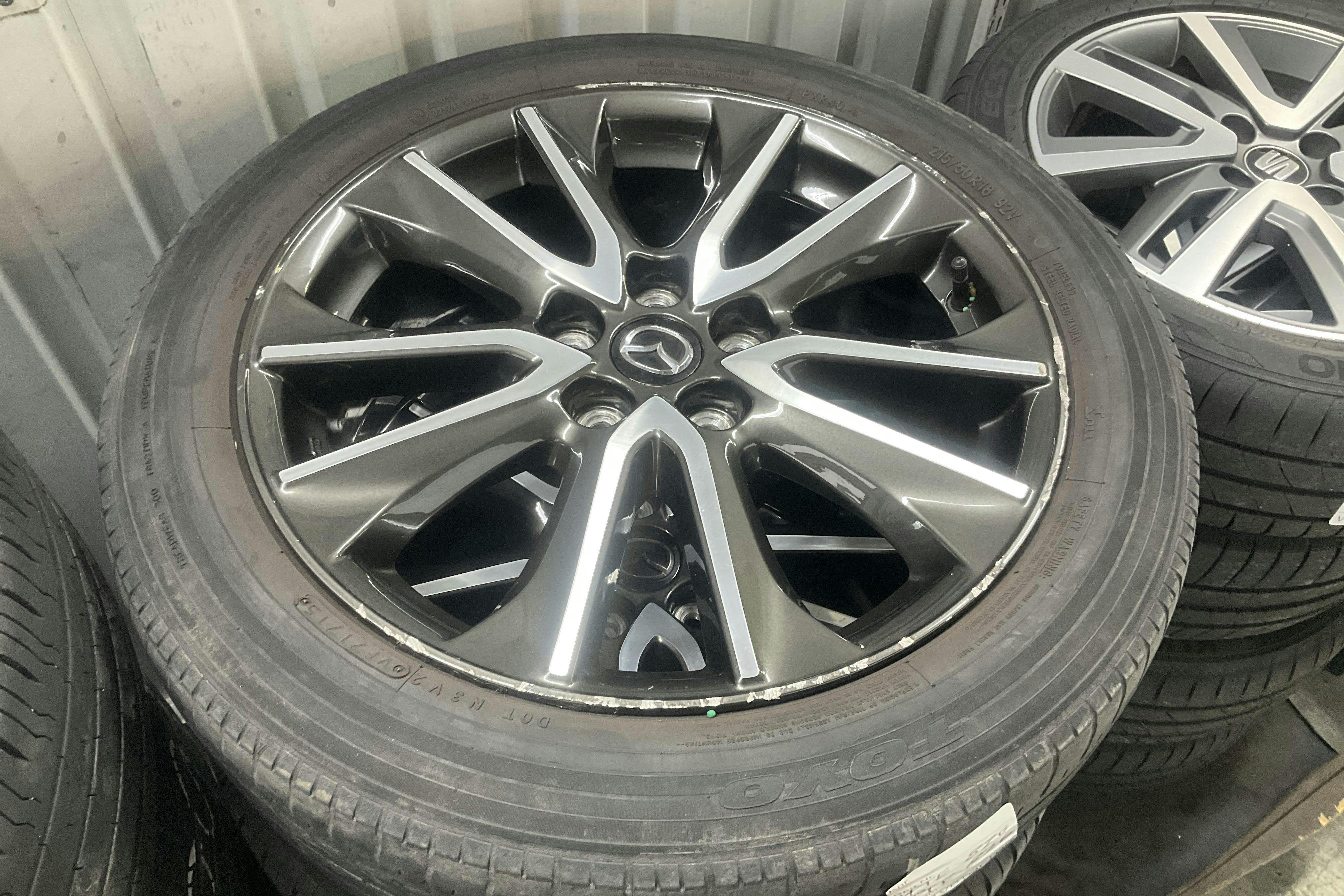 Presentationsfoto 14 av 14: Mazda CX-3 2.0 2WD (120hk) - 7 626 mil - Manuell - grå - 2015