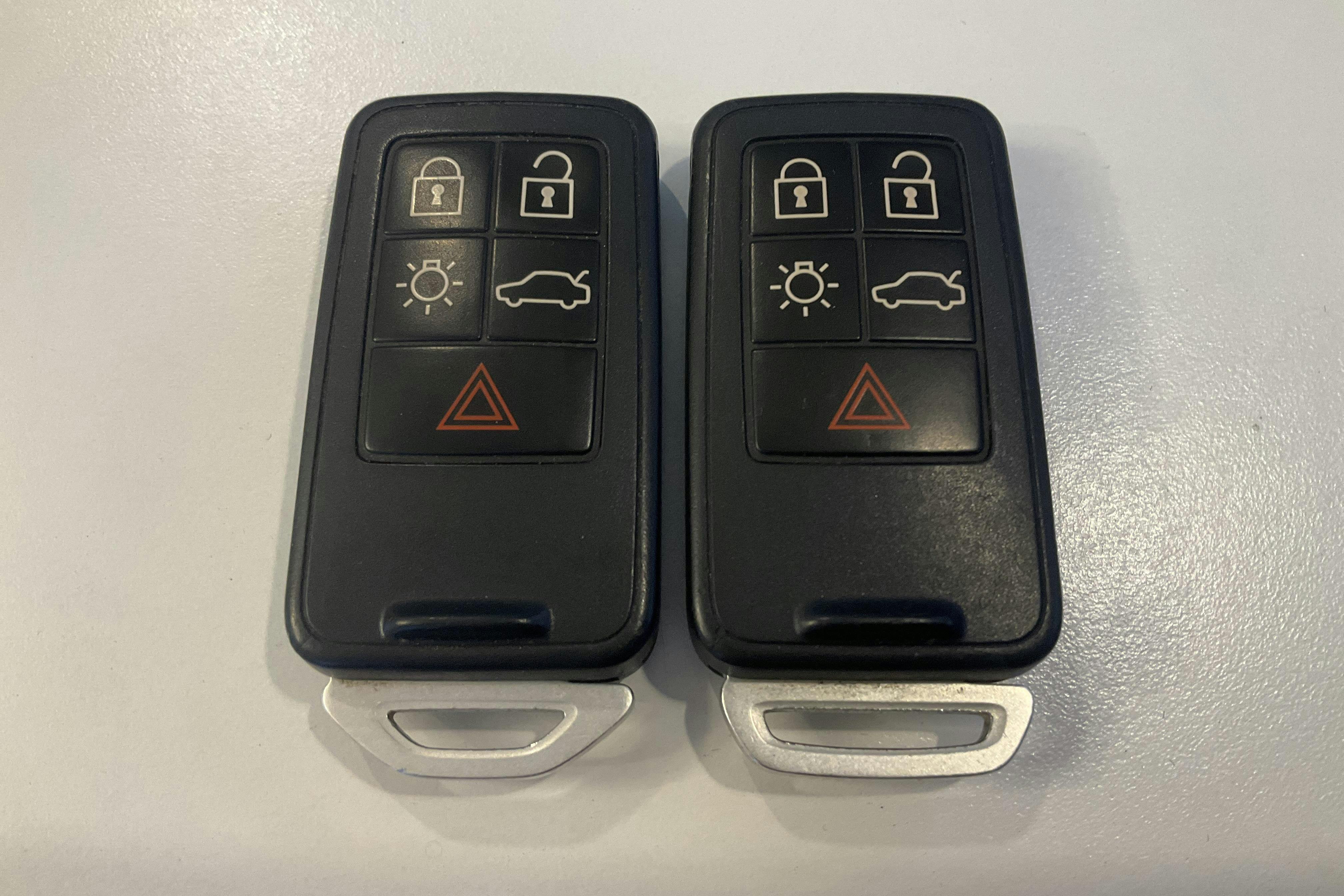 Presentationsfoto 15 av 15: Volvo S60 D4 Cross Country (190hk) - 16 909 mil - Automat - vit - 2017