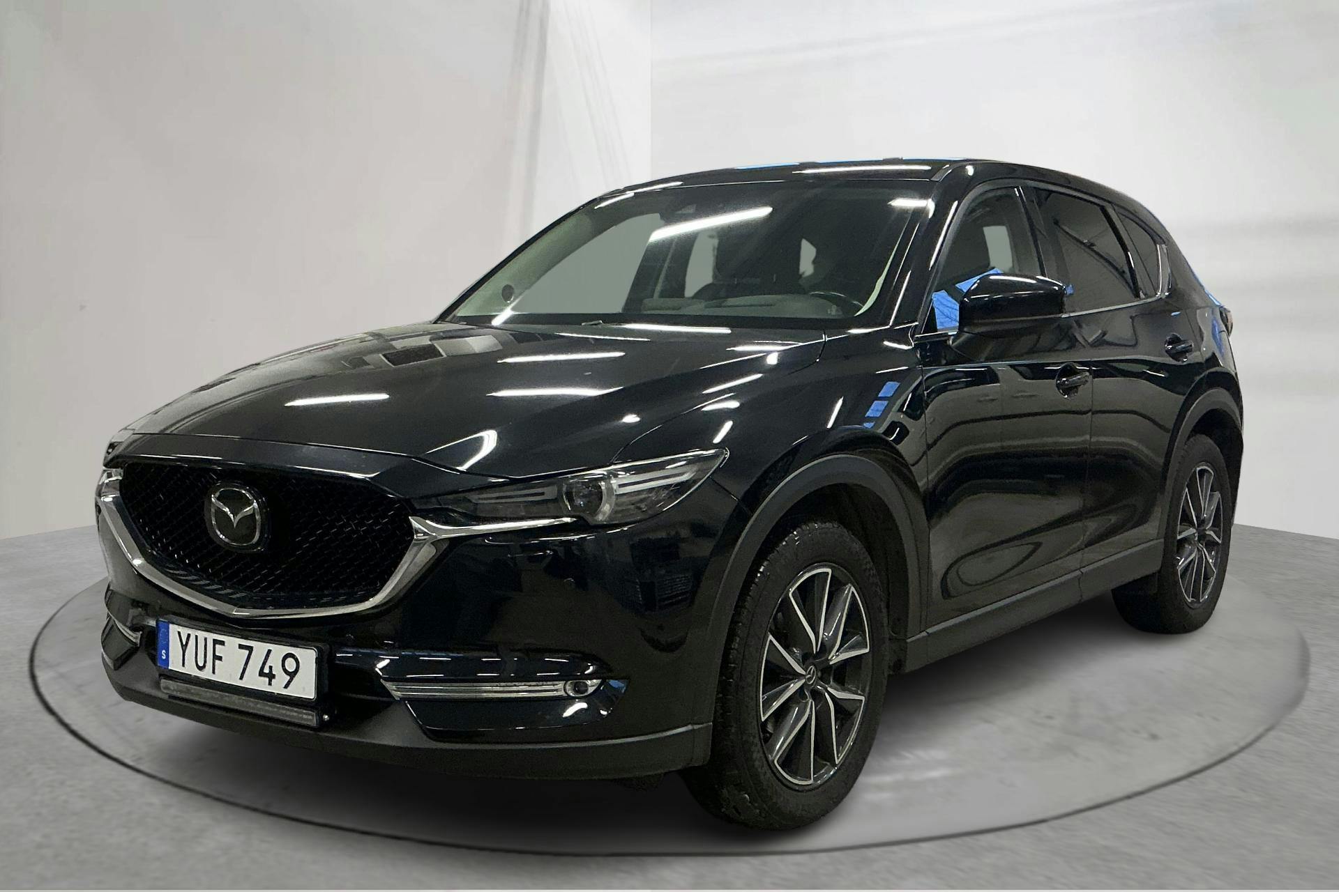 Presentationsfoto 1 av 14: Mazda CX-5 2.2 DE AWD (175hk) - 20 661 mil - Automat - svart - 2017