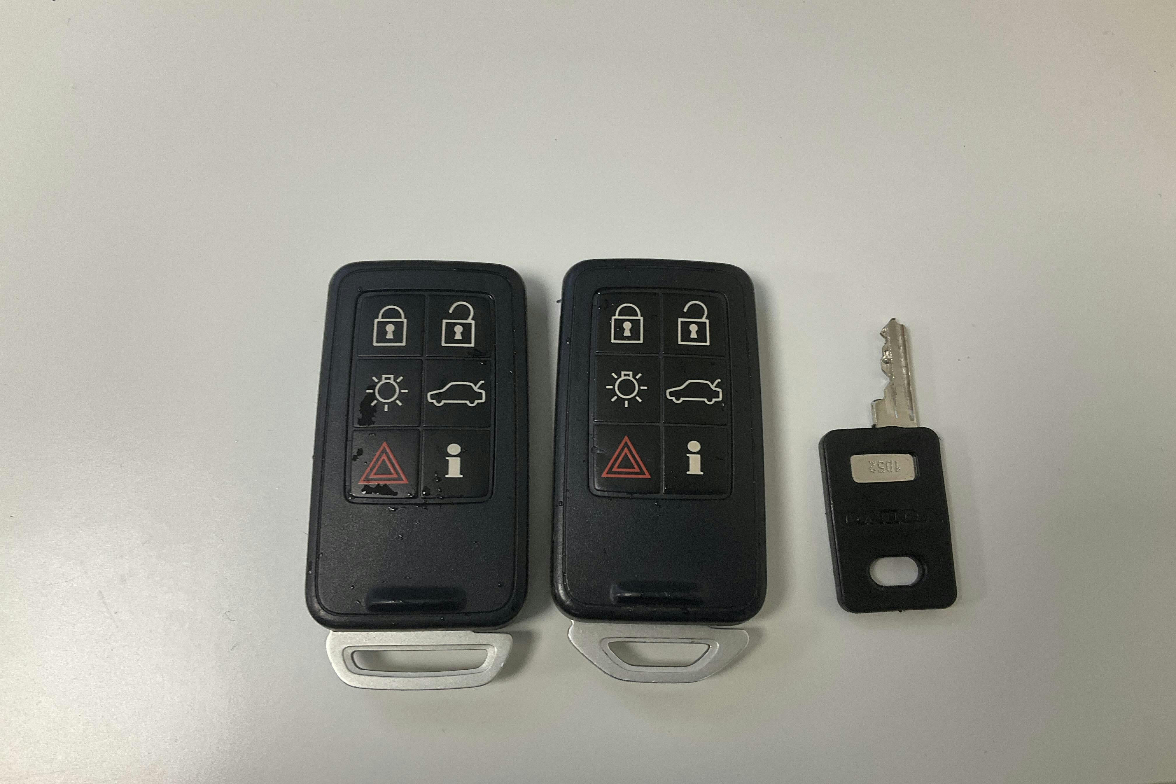 Presentationsfoto 16 av 16: Volvo V70 II D4 (181hk) - 18 031 mil - Automat - grå - 2015