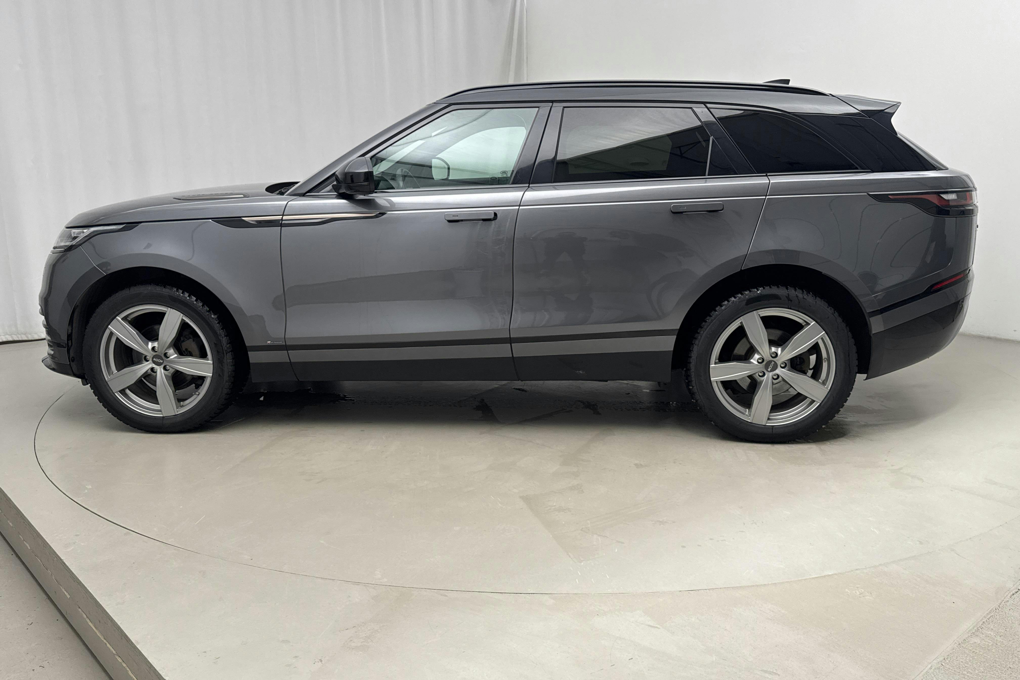 Presentationsfoto 2 av 20: Land Rover Range Rover Velar 2.0 P250 (250hk) - 9 621 mil - Automat - grå - 2019