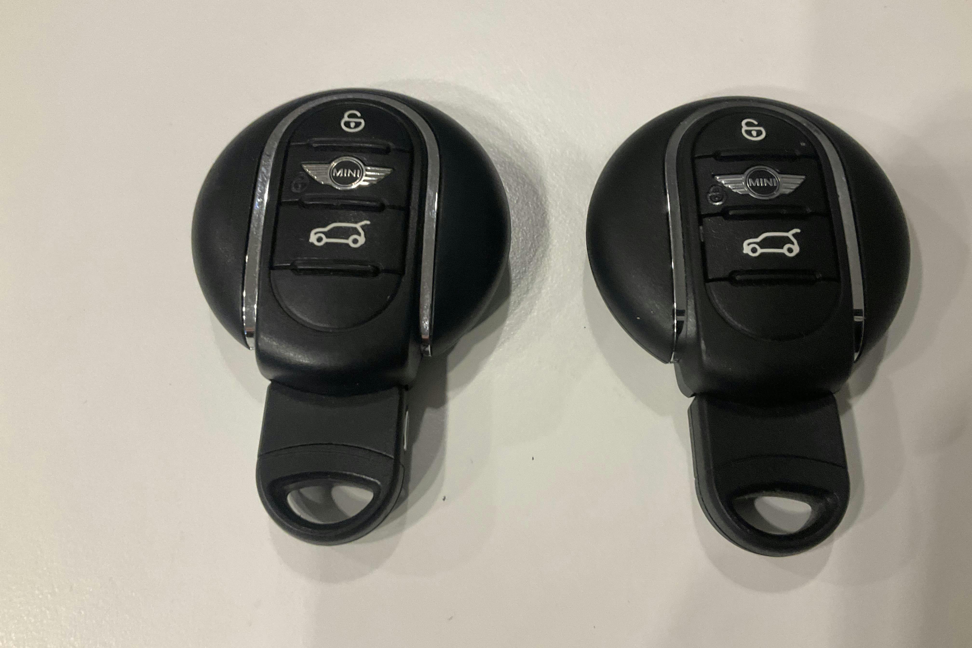 Präsentationsfoto 16 von 16: MINI Cooper 3dr (136hk) - 53 480 Kilometer - Verkaufsautomat - Orange Farbe - 2015