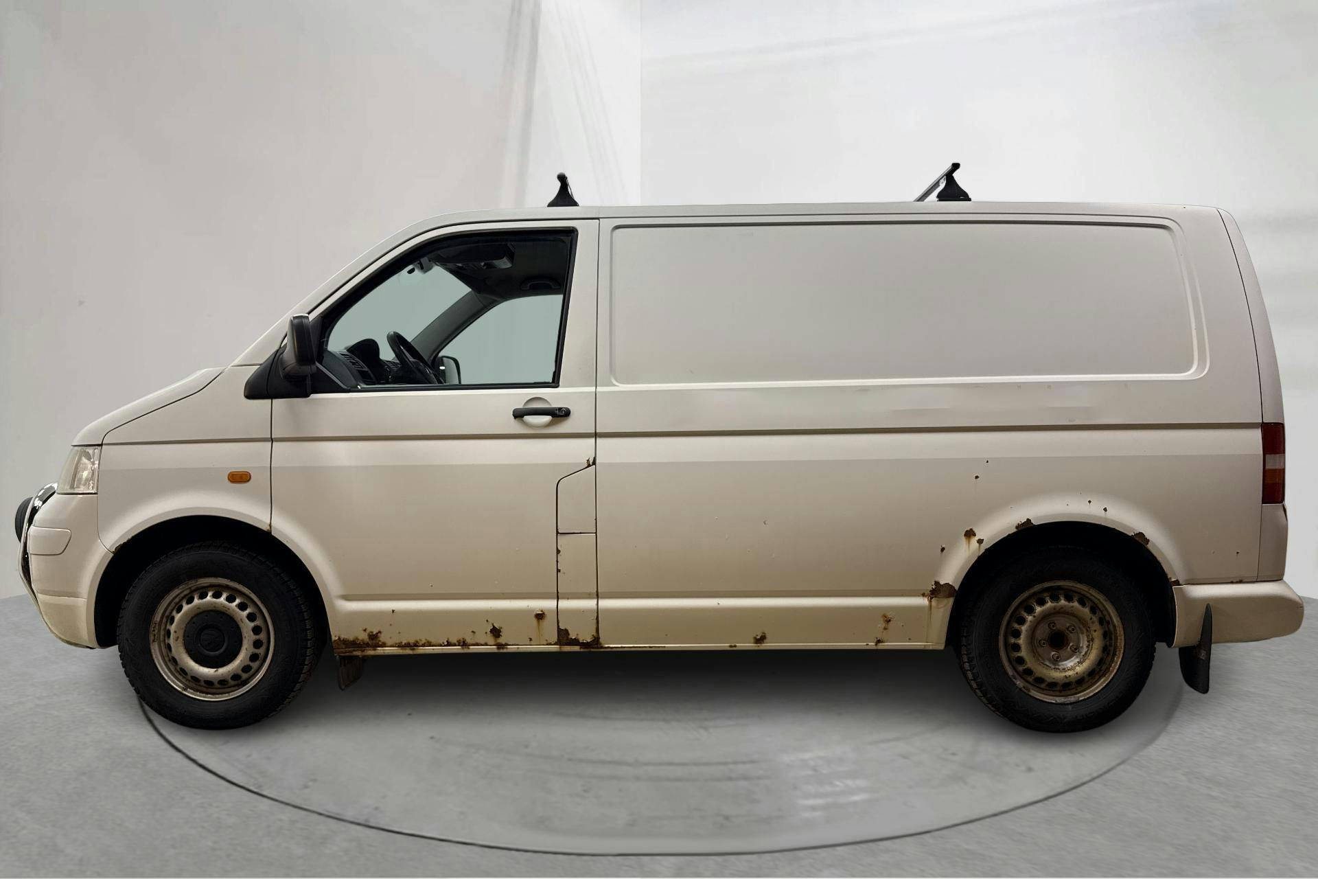 Presentation photo 2 of 16: VW Transporter T5 2.5 TDI (130hk) - 168 080 km - Automatic - white - 2008