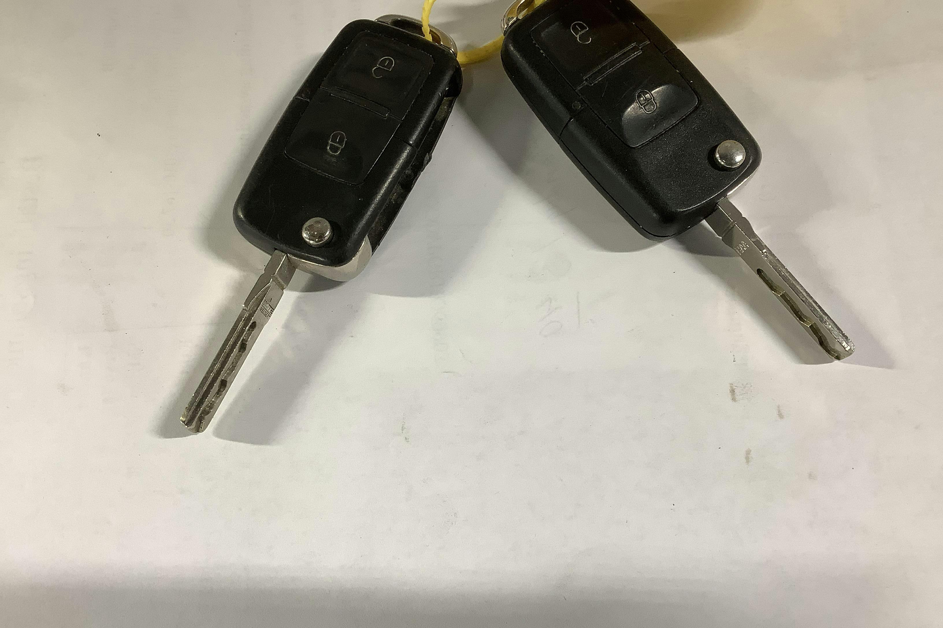 Presentation photo 16 of 16: VW Transporter T5 2.5 TDI (130hk) - 168 080 km - Automatic - white - 2008