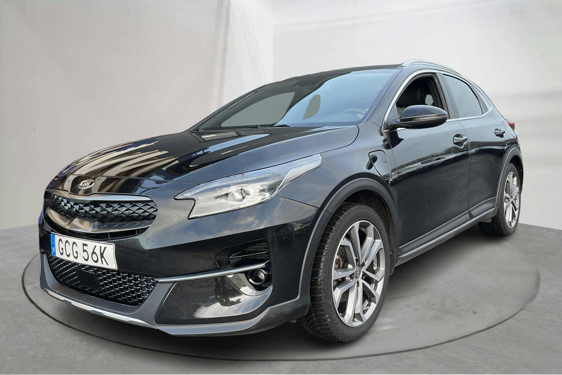 Presentation photo 1 of 18: KIA XCeed 1.6 Plug-in Hybrid 5dr (141hk) - 97 160 km - Automatic - black - 2021