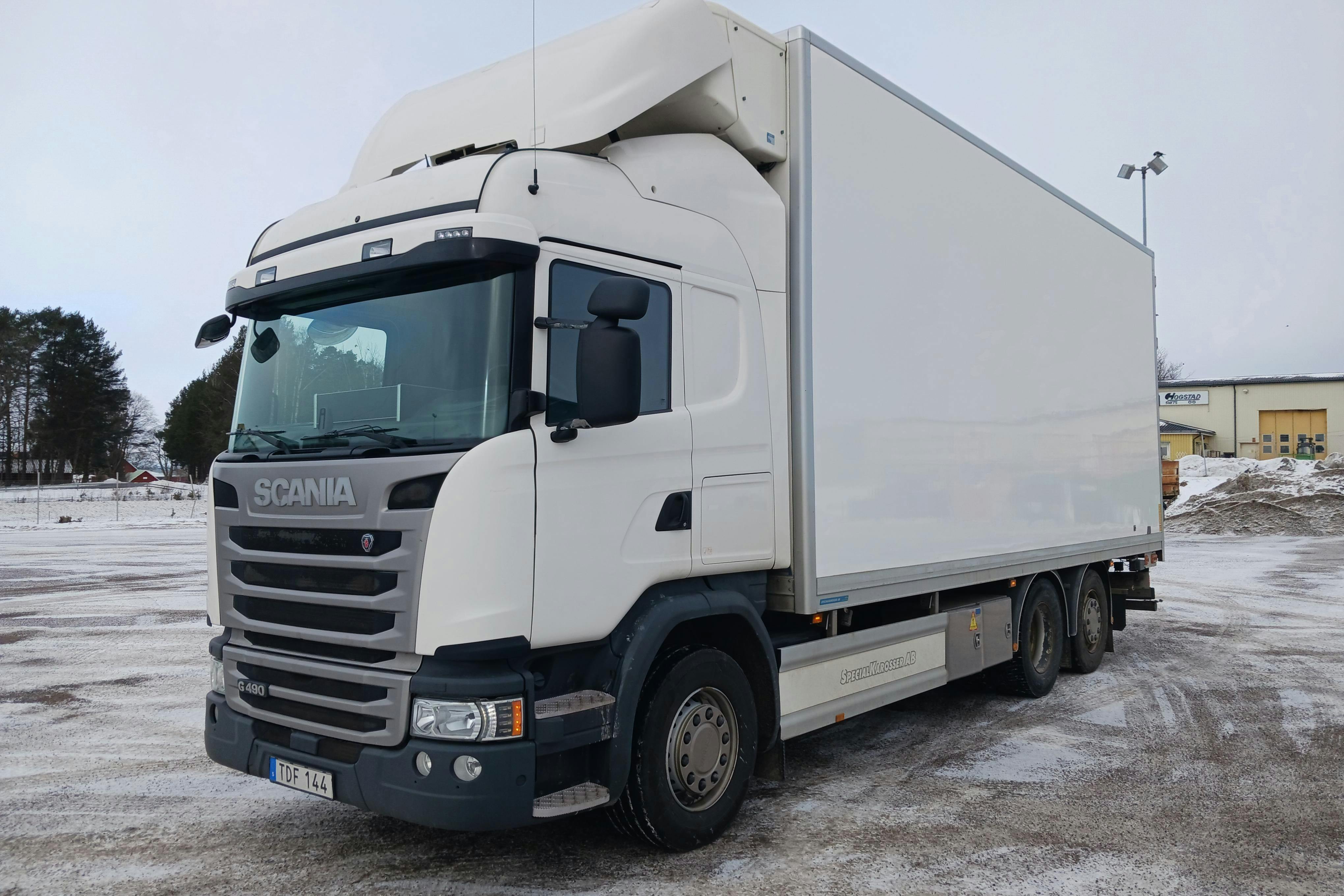 Presentationsfoto 1 av 100: SCANIA G490LB6X2*4MNB - 7 698 040 km - Automat - vit - 2016