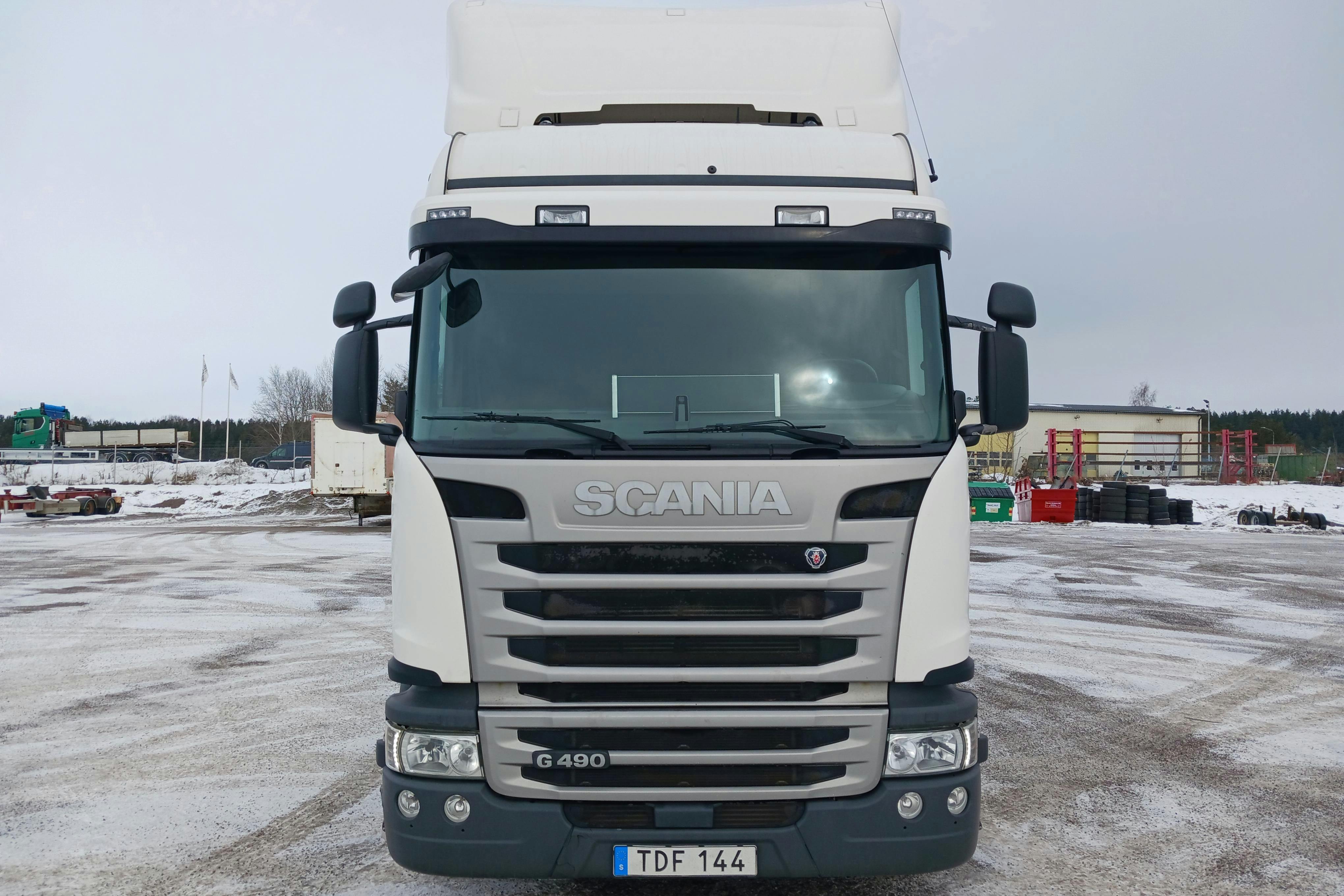 Presentationsfoto 2 av 100: SCANIA G490LB6X2*4MNB - 7 698 040 km - Automat - vit - 2016